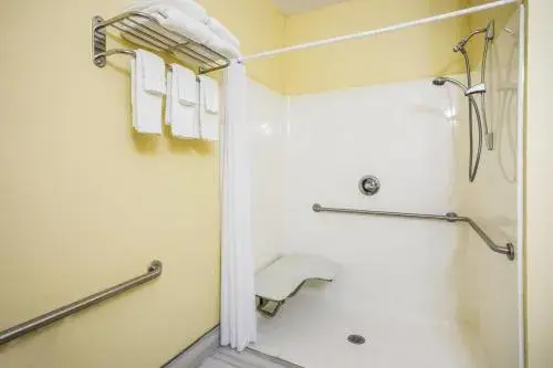 Days Inn & Suites by Wyndham Augusta Near Fort Eisenhower Days Inn & Suites by Wyndham Augusta Near Fort Eisenhower