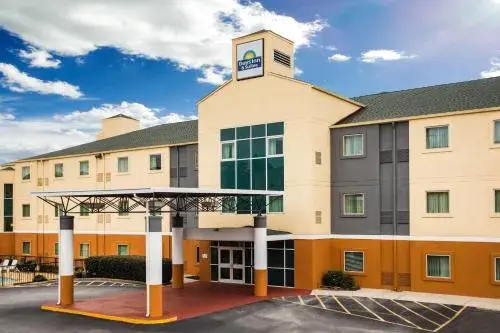 Days Inn & Suites by Wyndham Augusta Near Fort Eisenhower Days Inn & Suites by Wyndham Augusta Near Fort Eisenhower