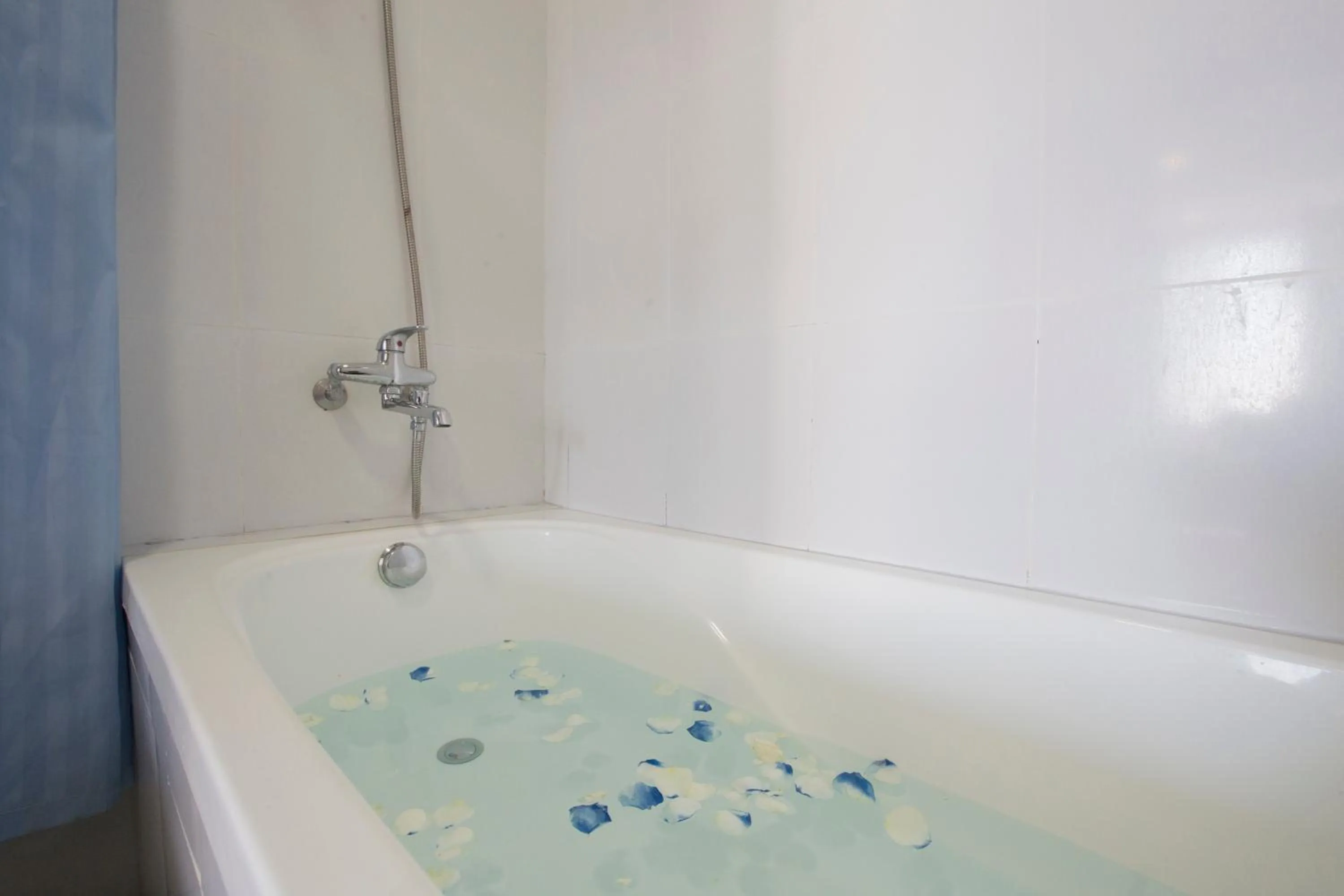 Bathroom in Maxhome Luxury Hotel