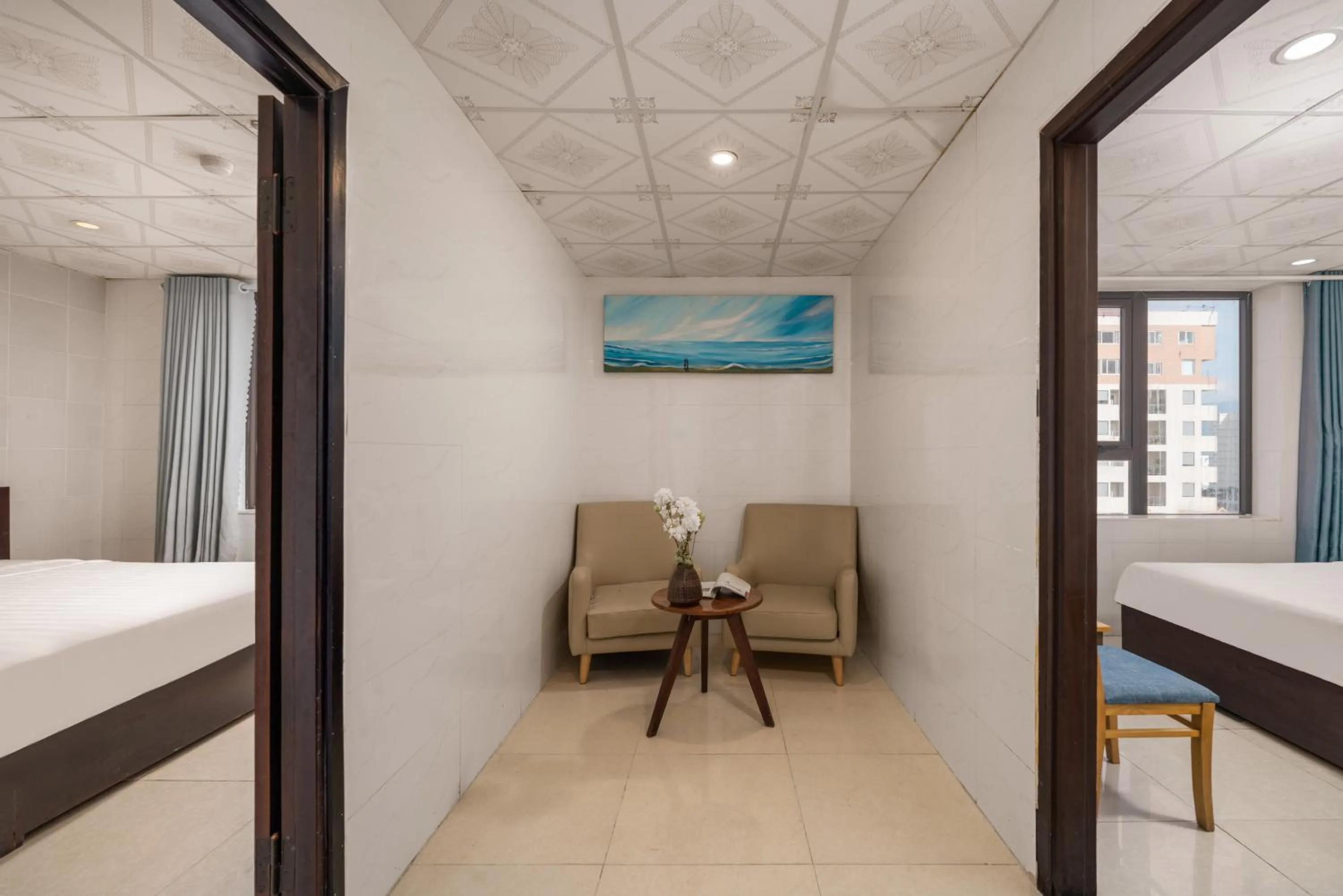 Photo of the whole room, Bed in Maxhome Luxury Hotel