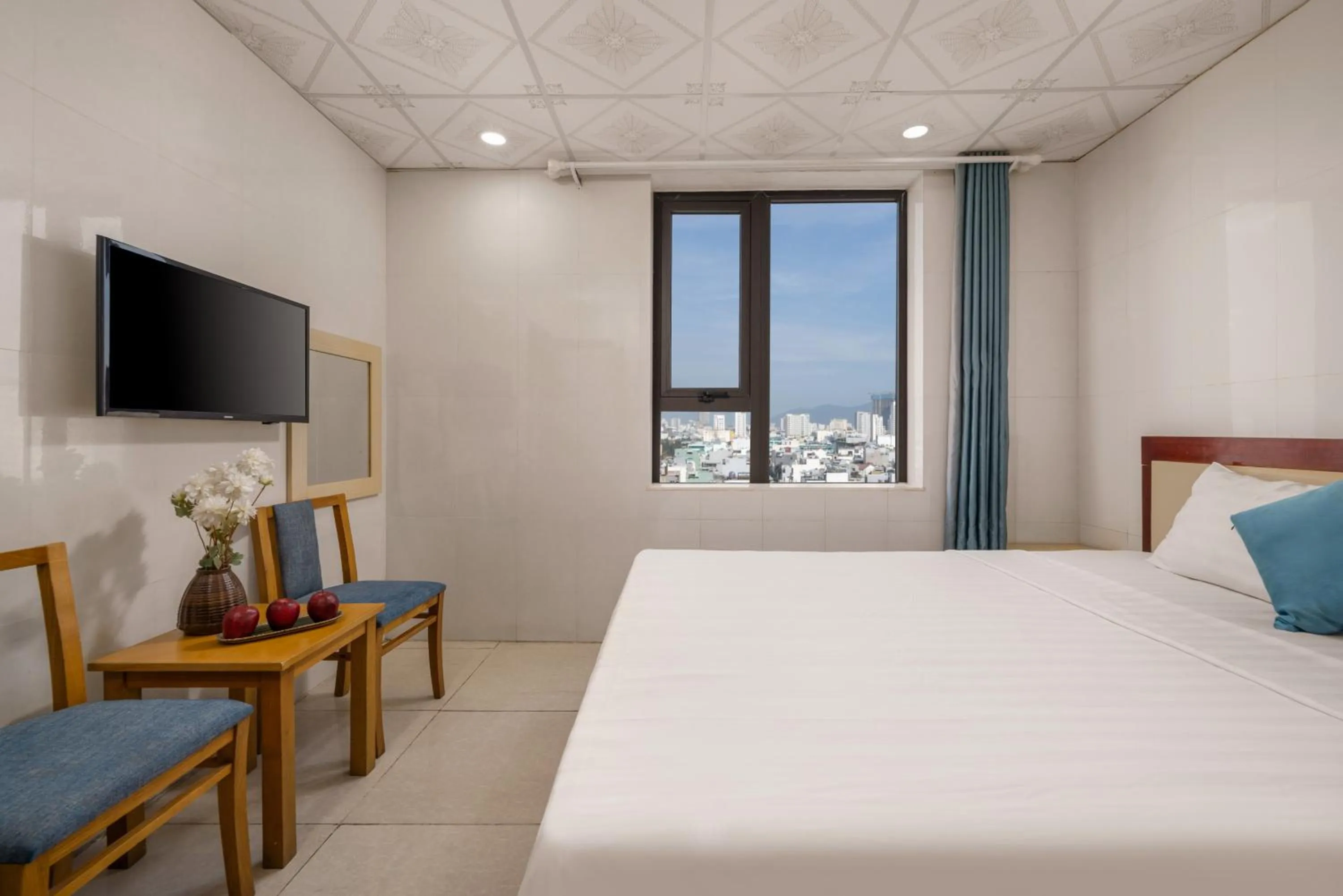 Bedroom, Bed in Maxhome Luxury Hotel