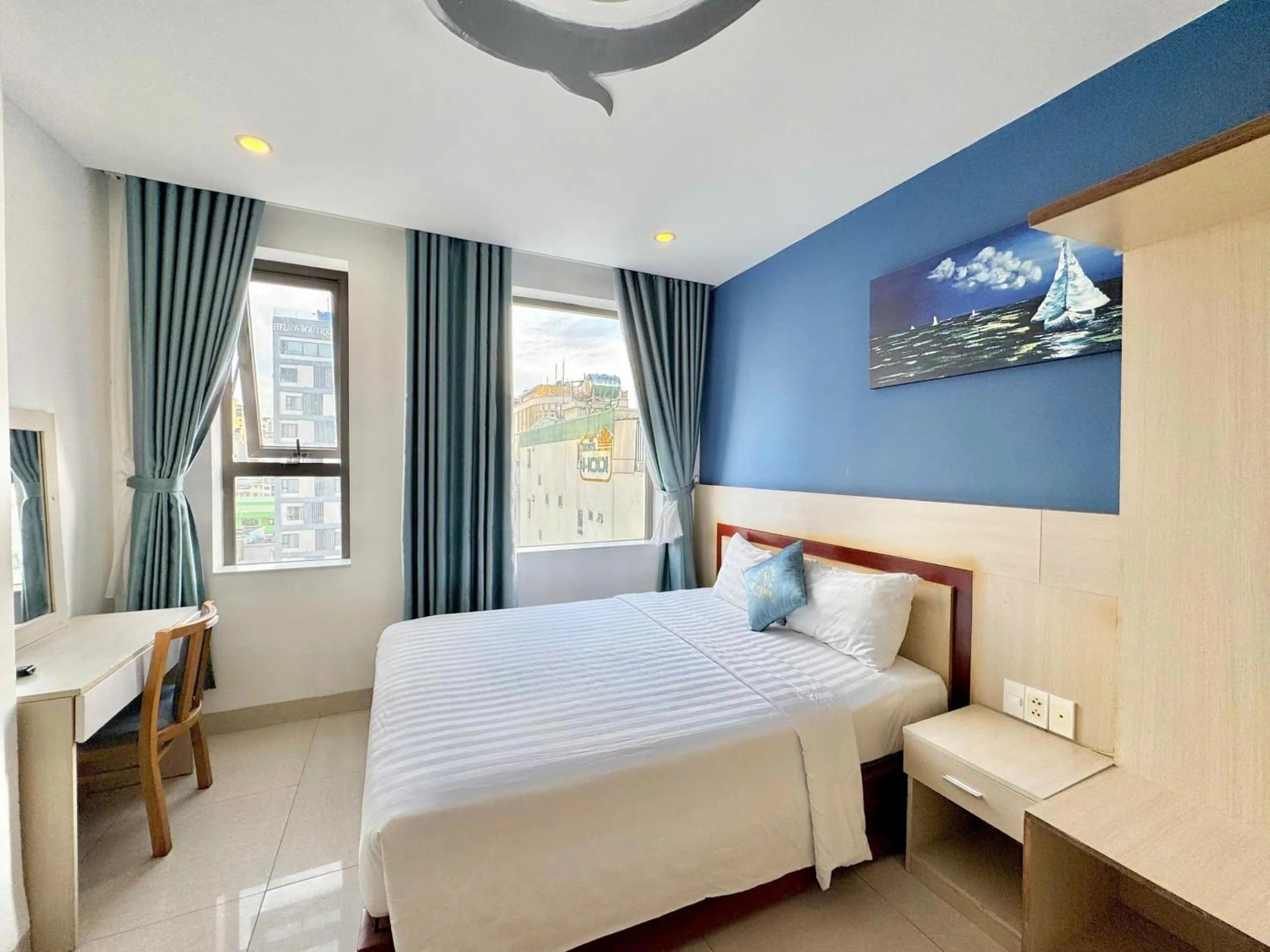 Photo of the whole room, Bed in Maxhome Luxury Hotel