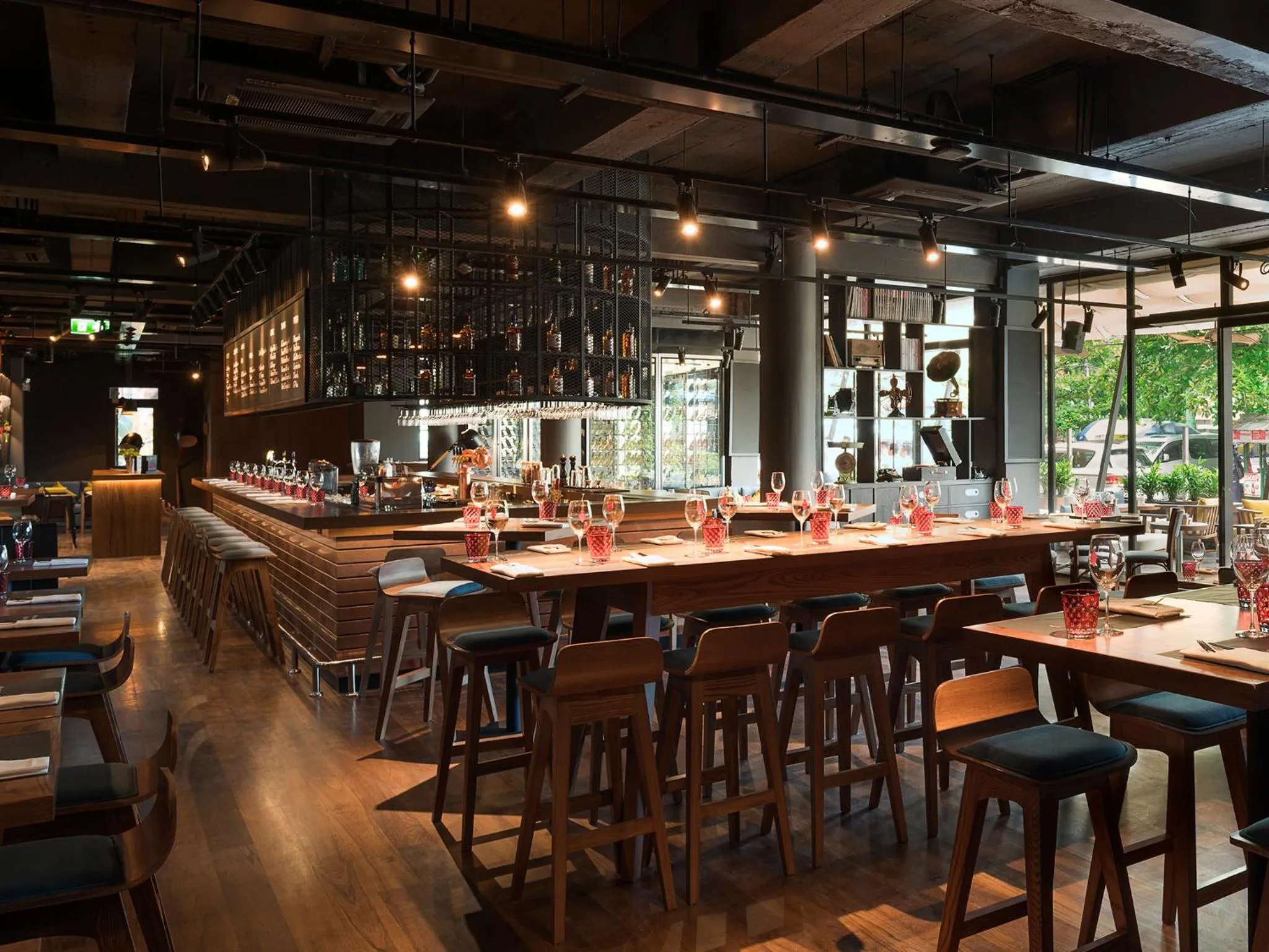 Restaurant/places to eat in Hotel G Yangon