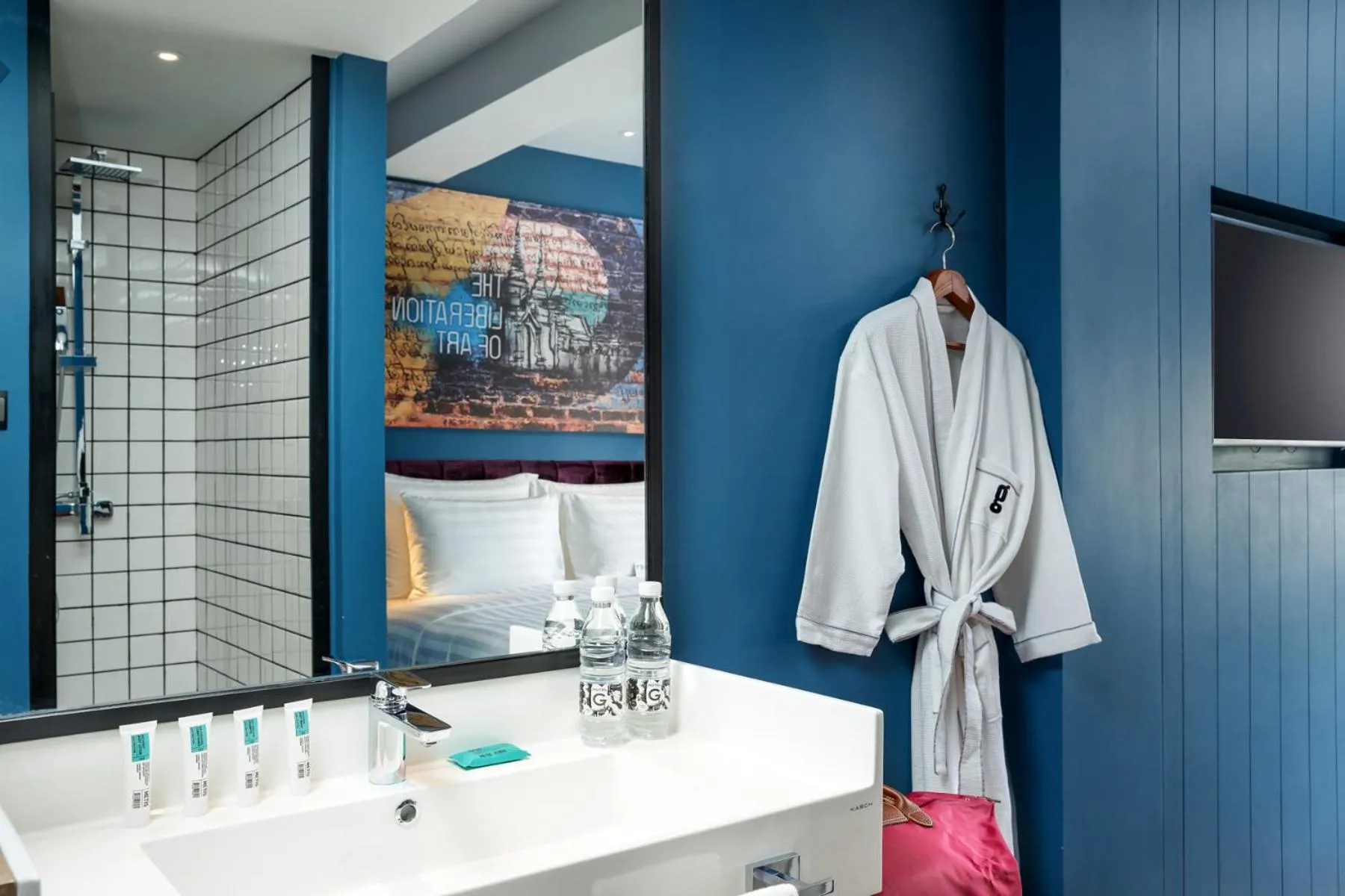 Shower in Hotel G Yangon