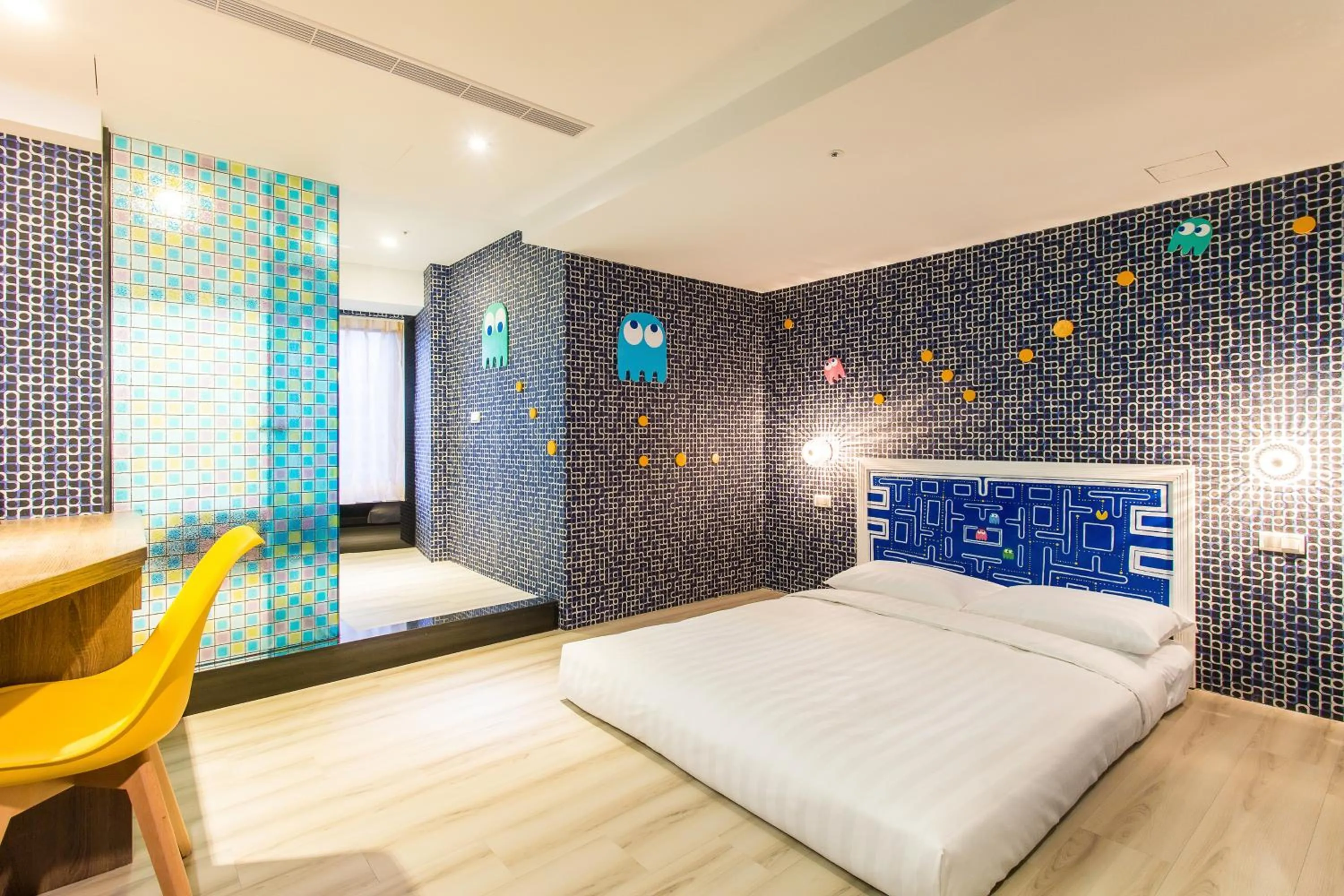 Bed in RF Hotel - Sanchong
