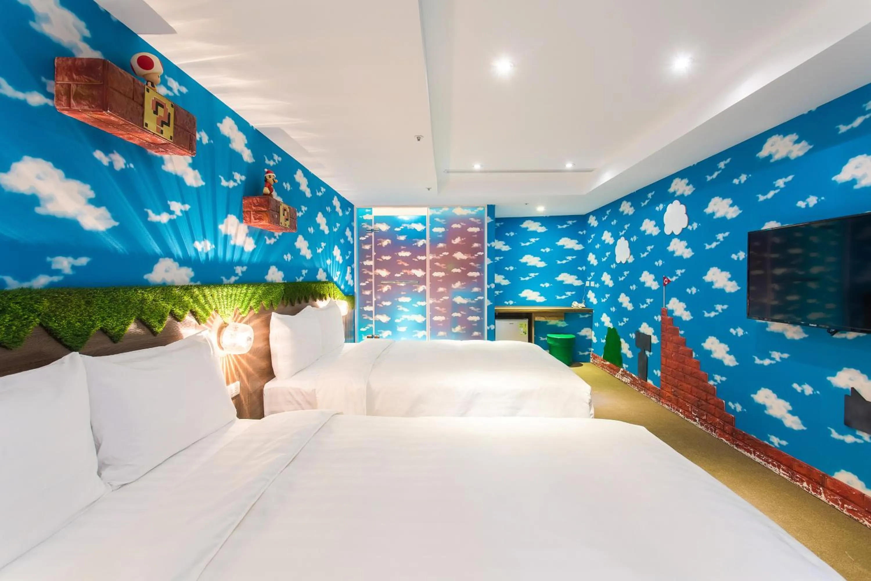 Bed in RF Hotel - Sanchong