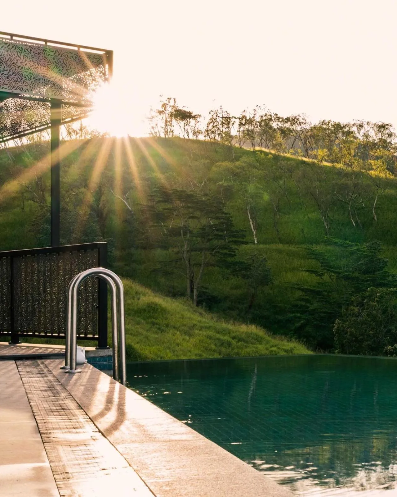 Natural landscape in Skyloft Kandy by Aaradhya