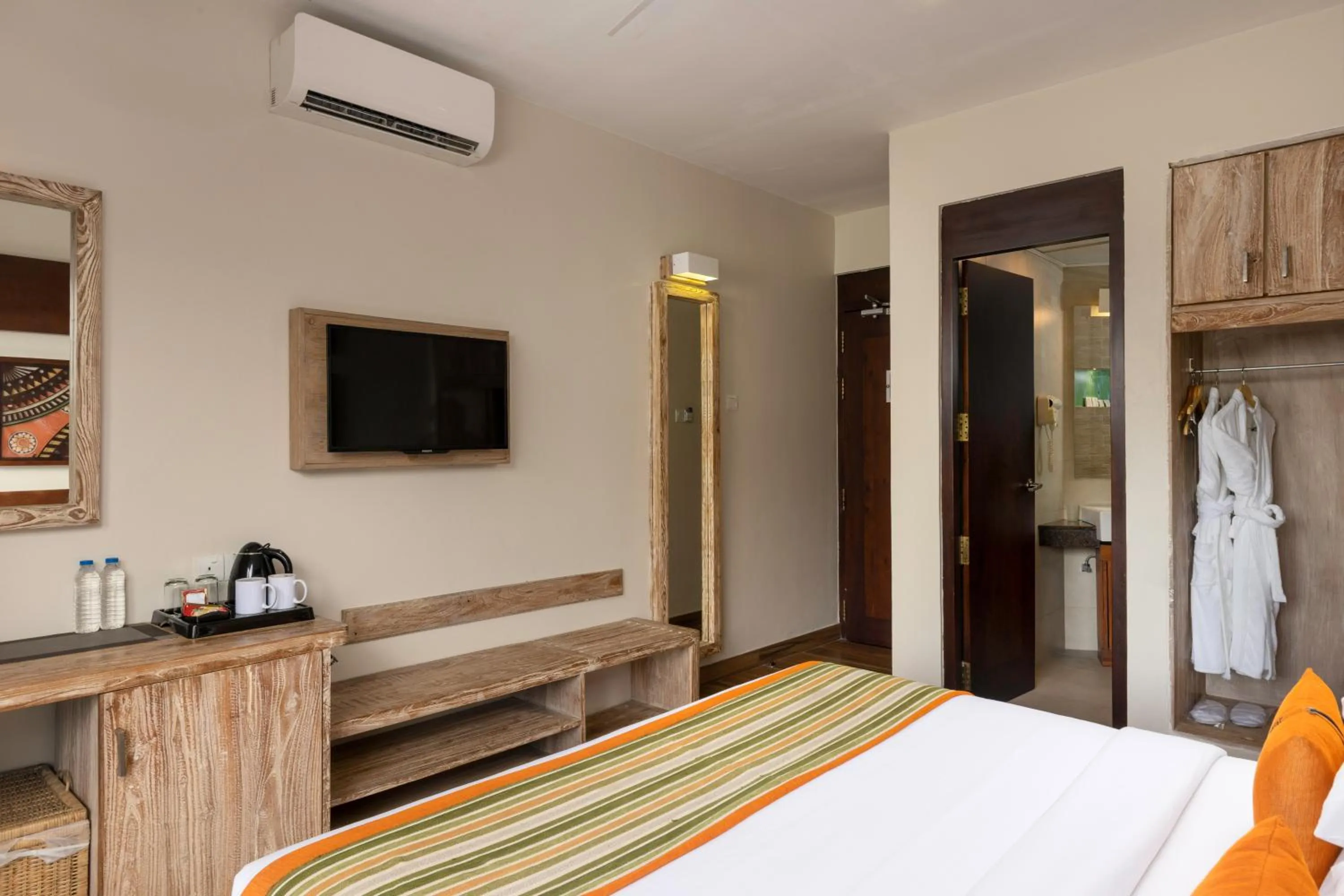 Bedroom, Bed in Skyloft Kandy by Aaradhya