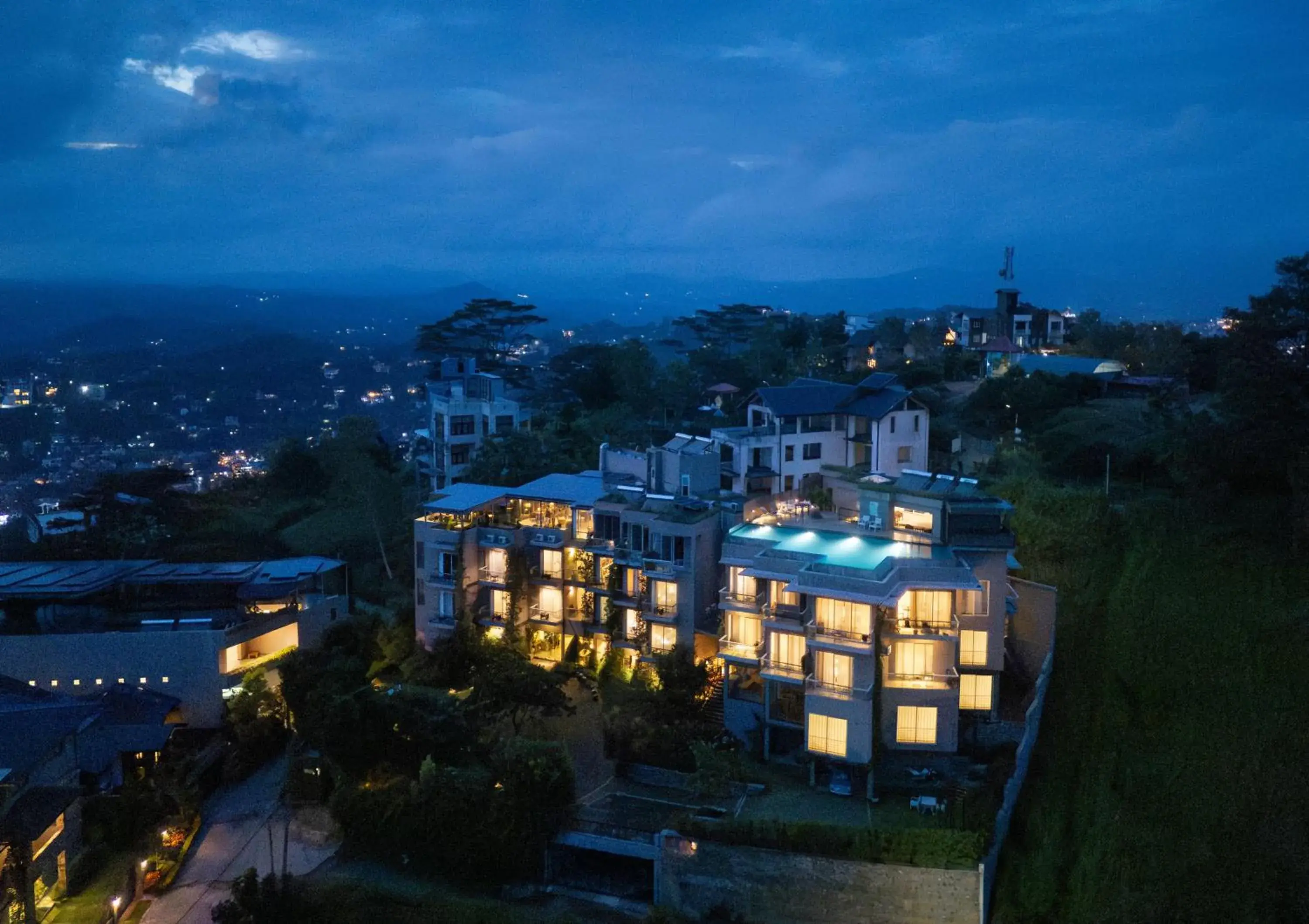 Bird's eye view in Skyloft Kandy by Aaradhya Bird's eye view in Skyloft Kandy by Aaradhya