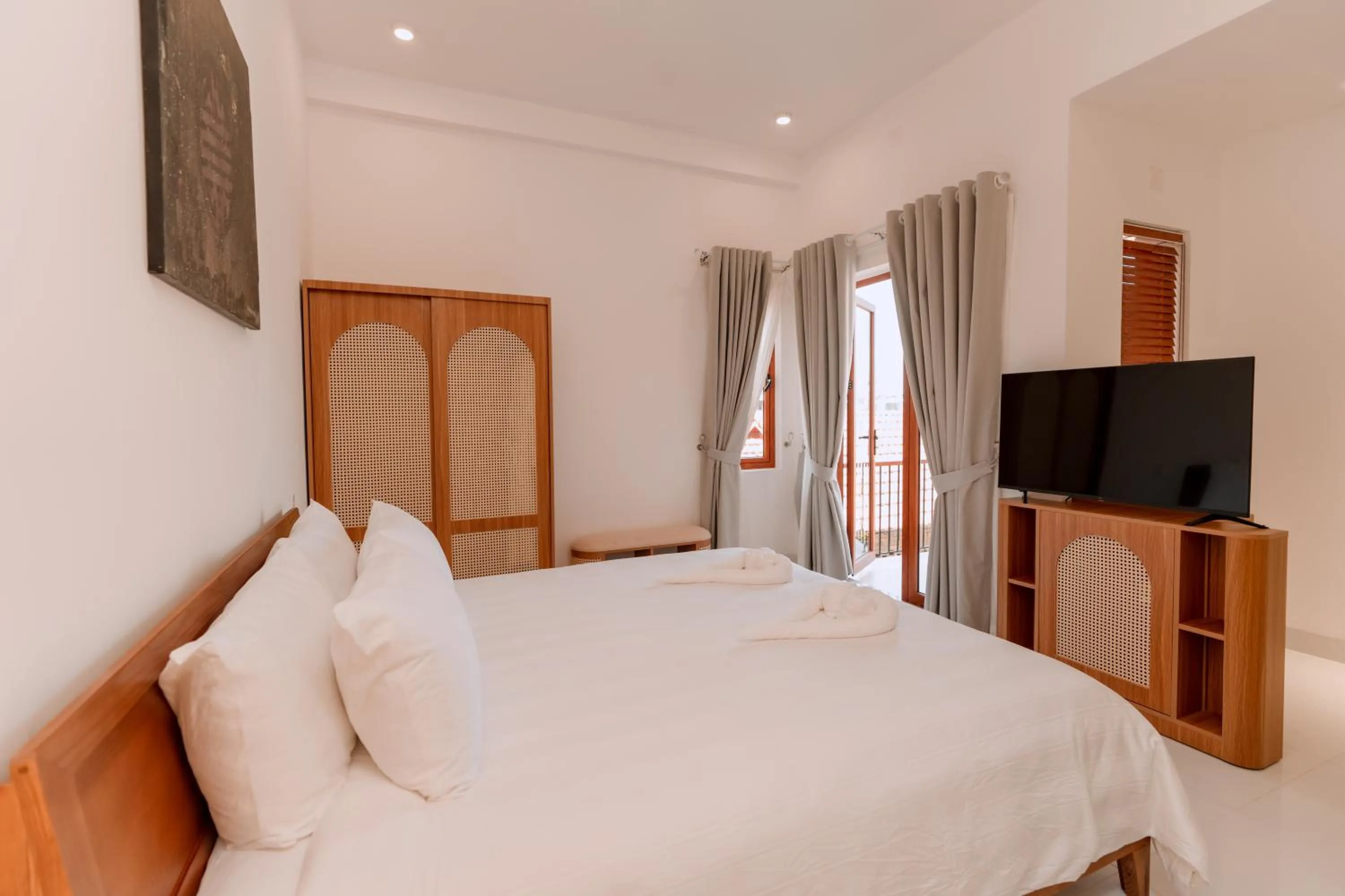 Bed in Hue River Side Villa