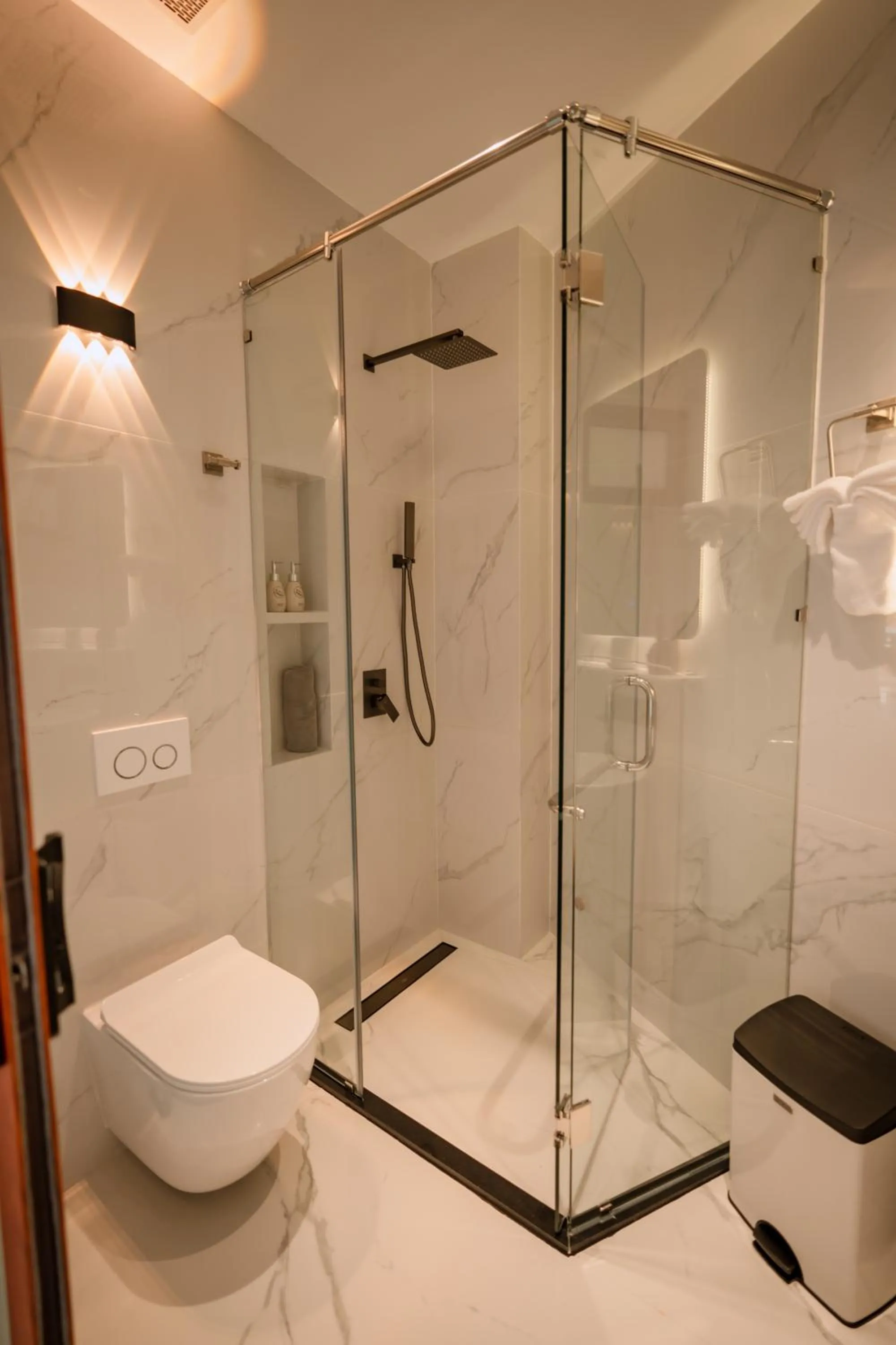 Bathroom in Hue River Side Villa