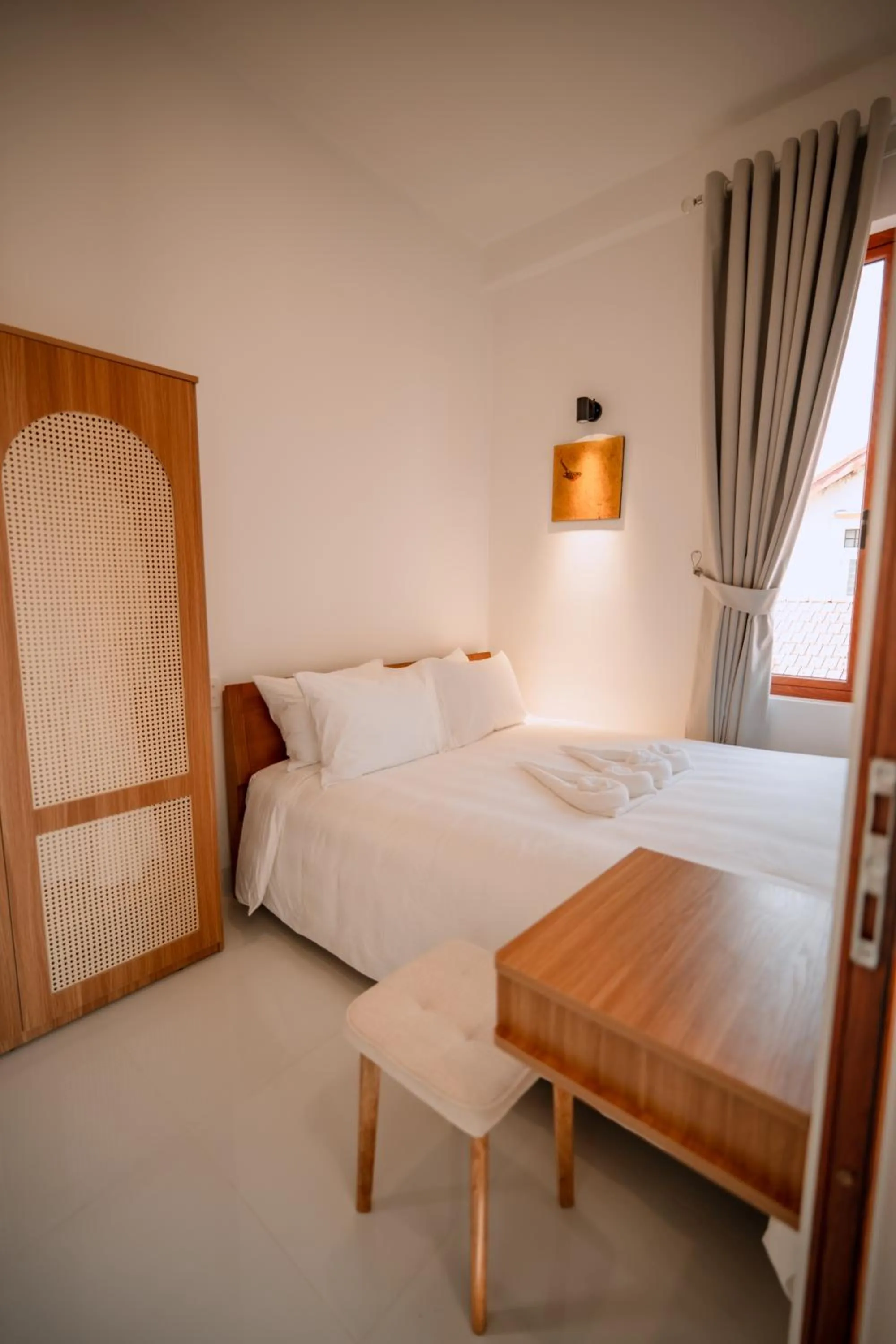 Photo of the whole room, Bed in Hue River Side Villa