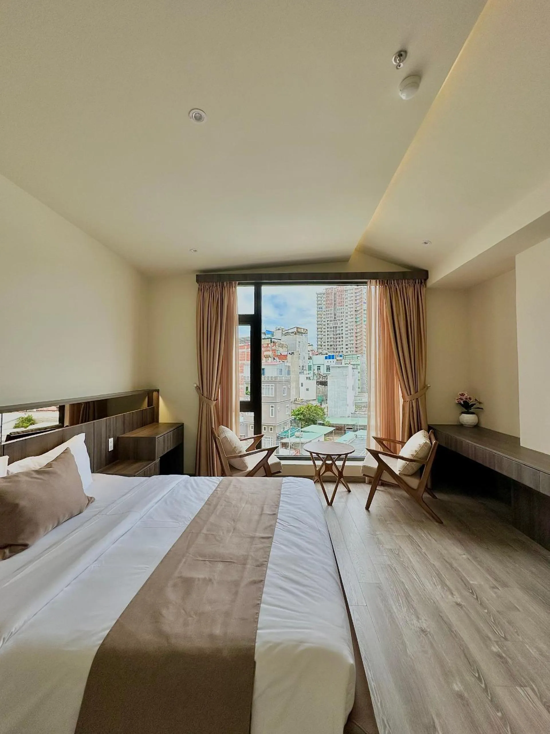 Bedroom, Bed in Hai Long Hotel