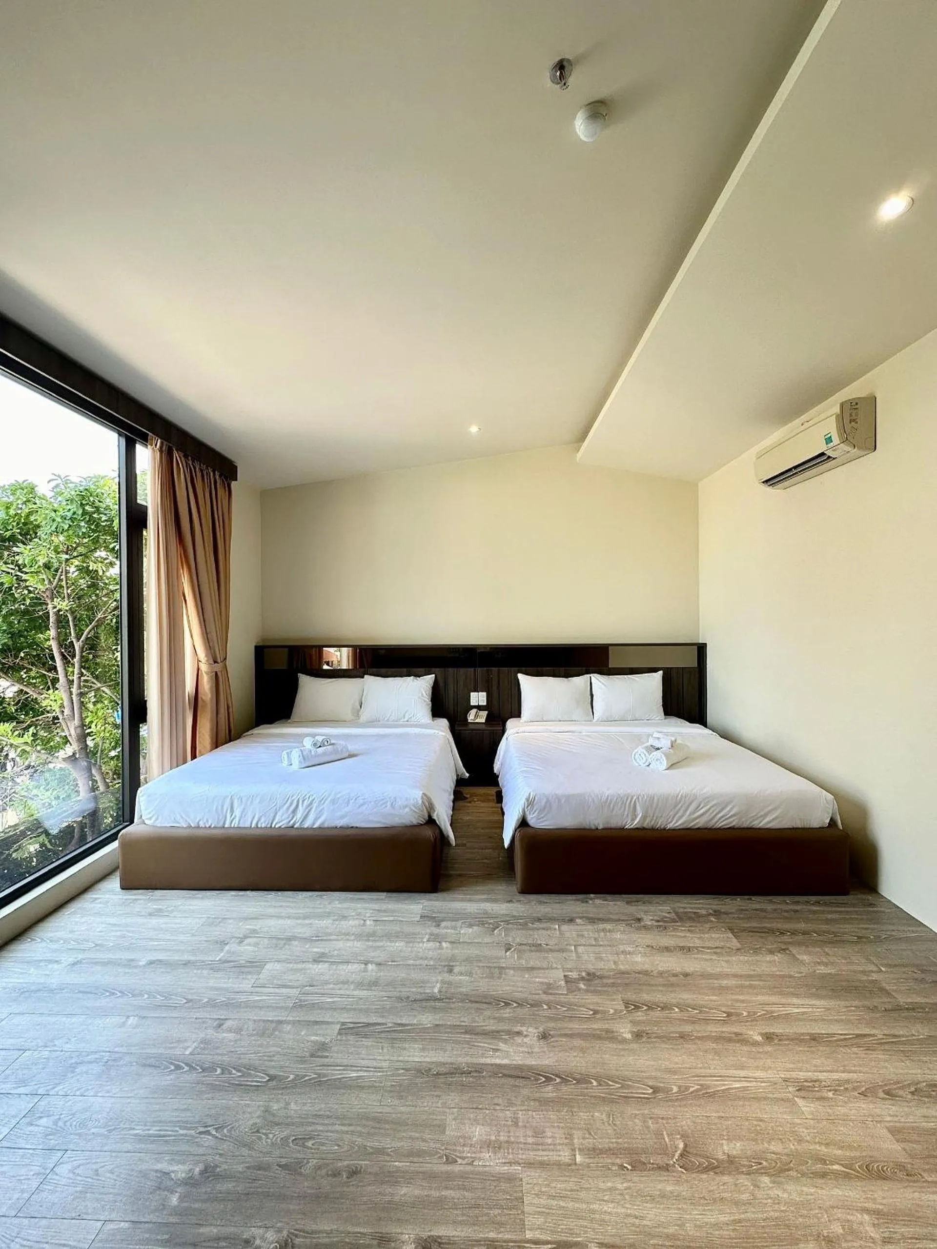 Bed in Hai Long Hotel