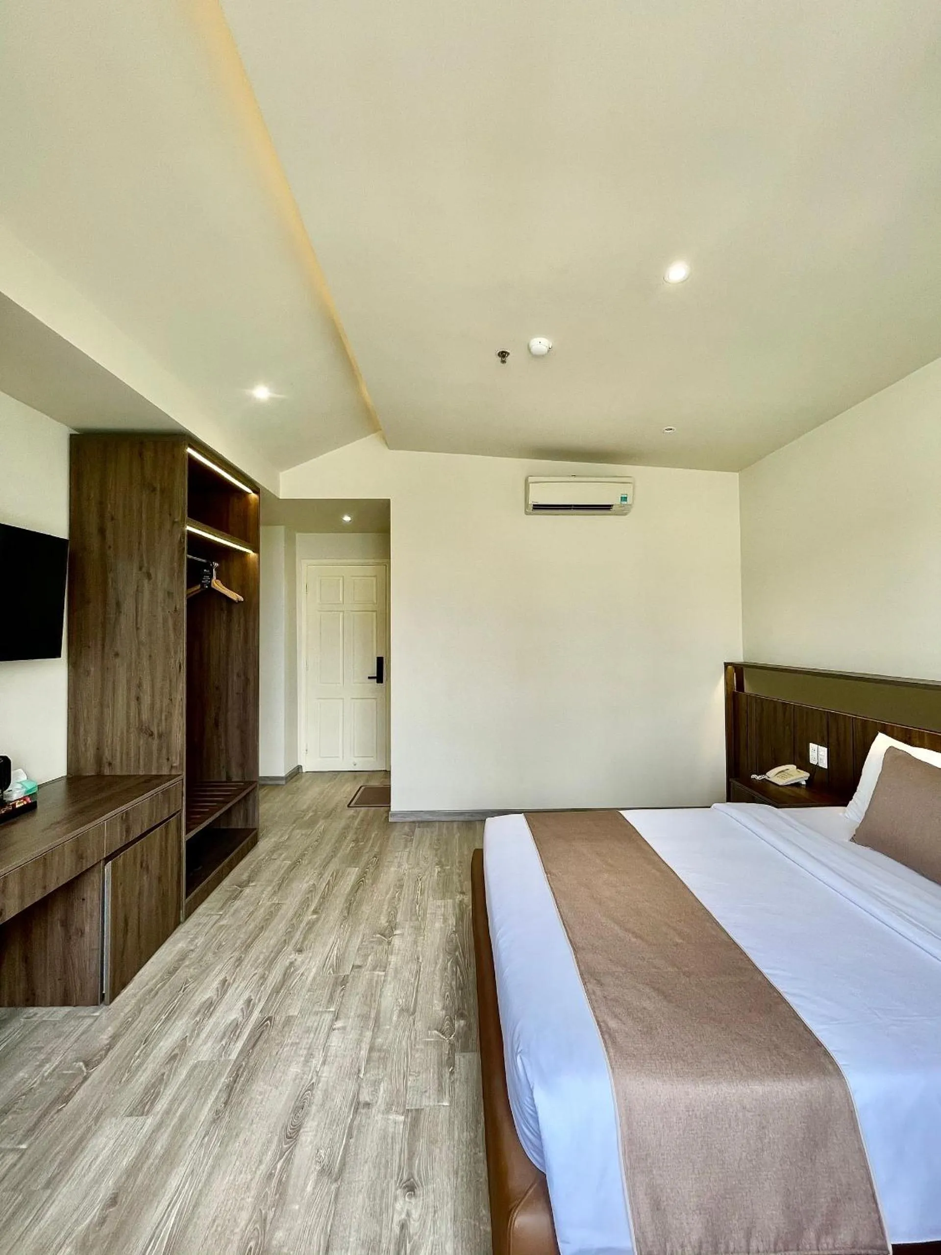 Bed in Hai Long Hotel