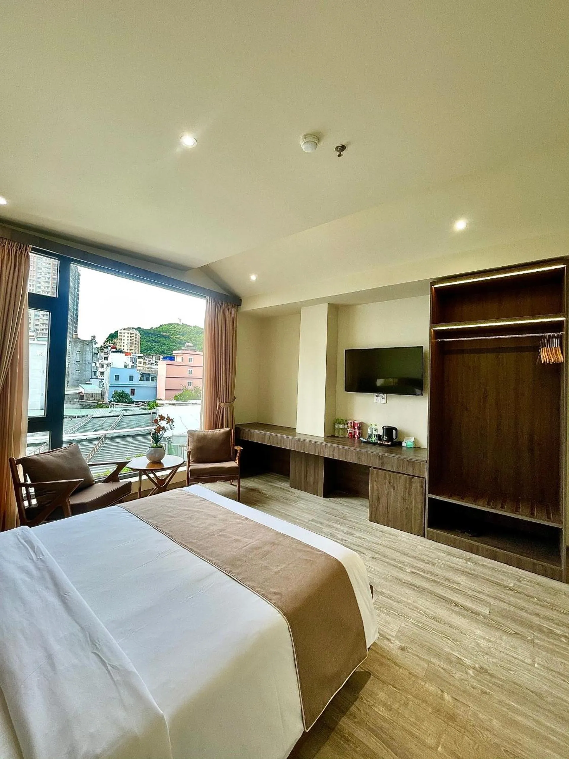 Bed in Hai Long Hotel