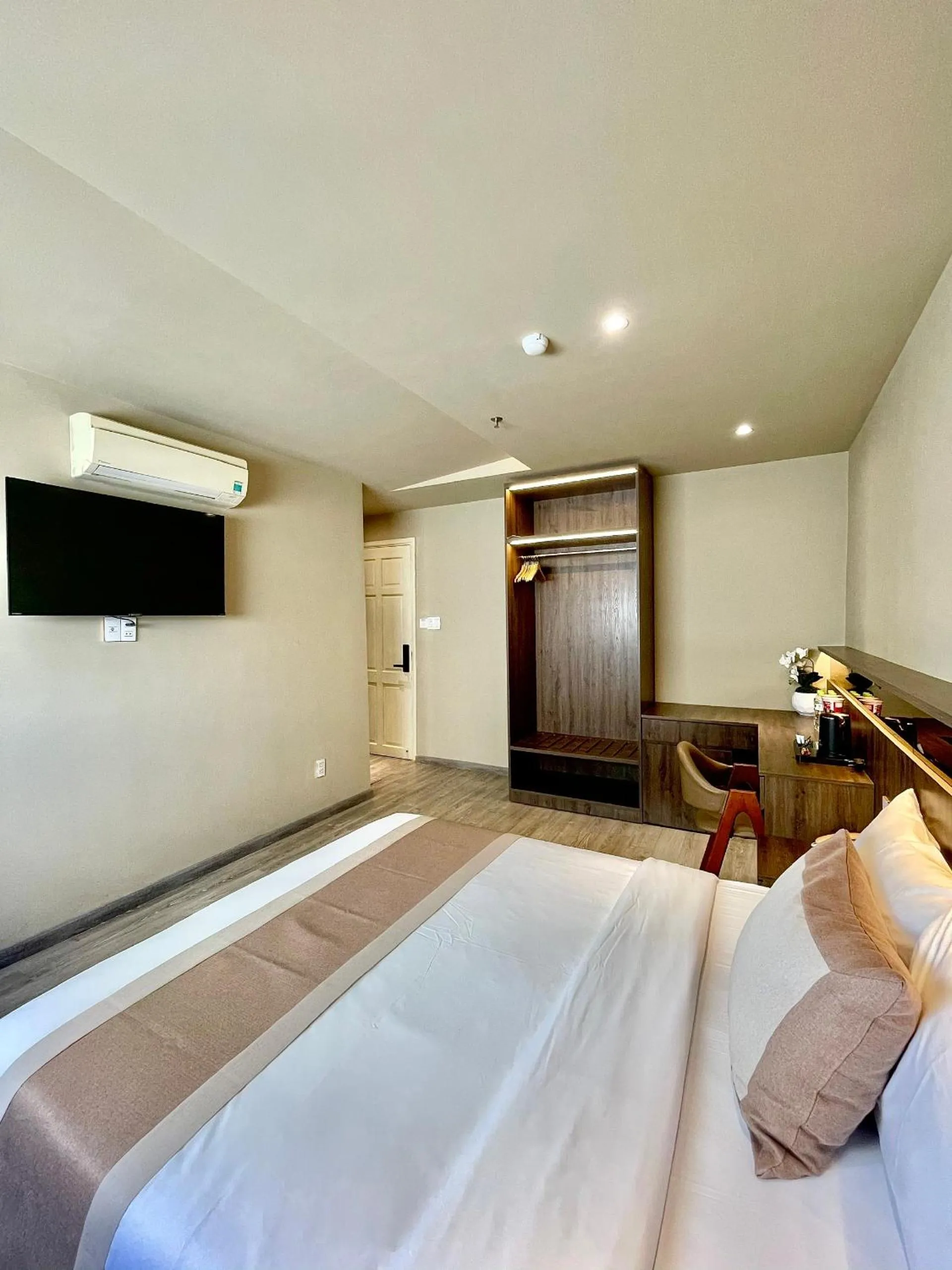 Bed in Hai Long Hotel