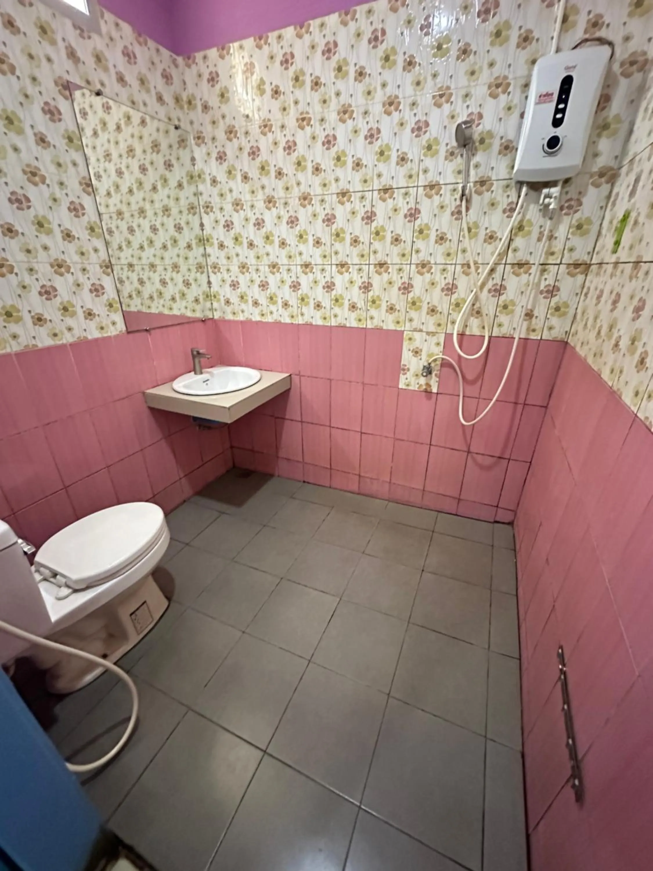 Bathroom in Jingle Bells Resort