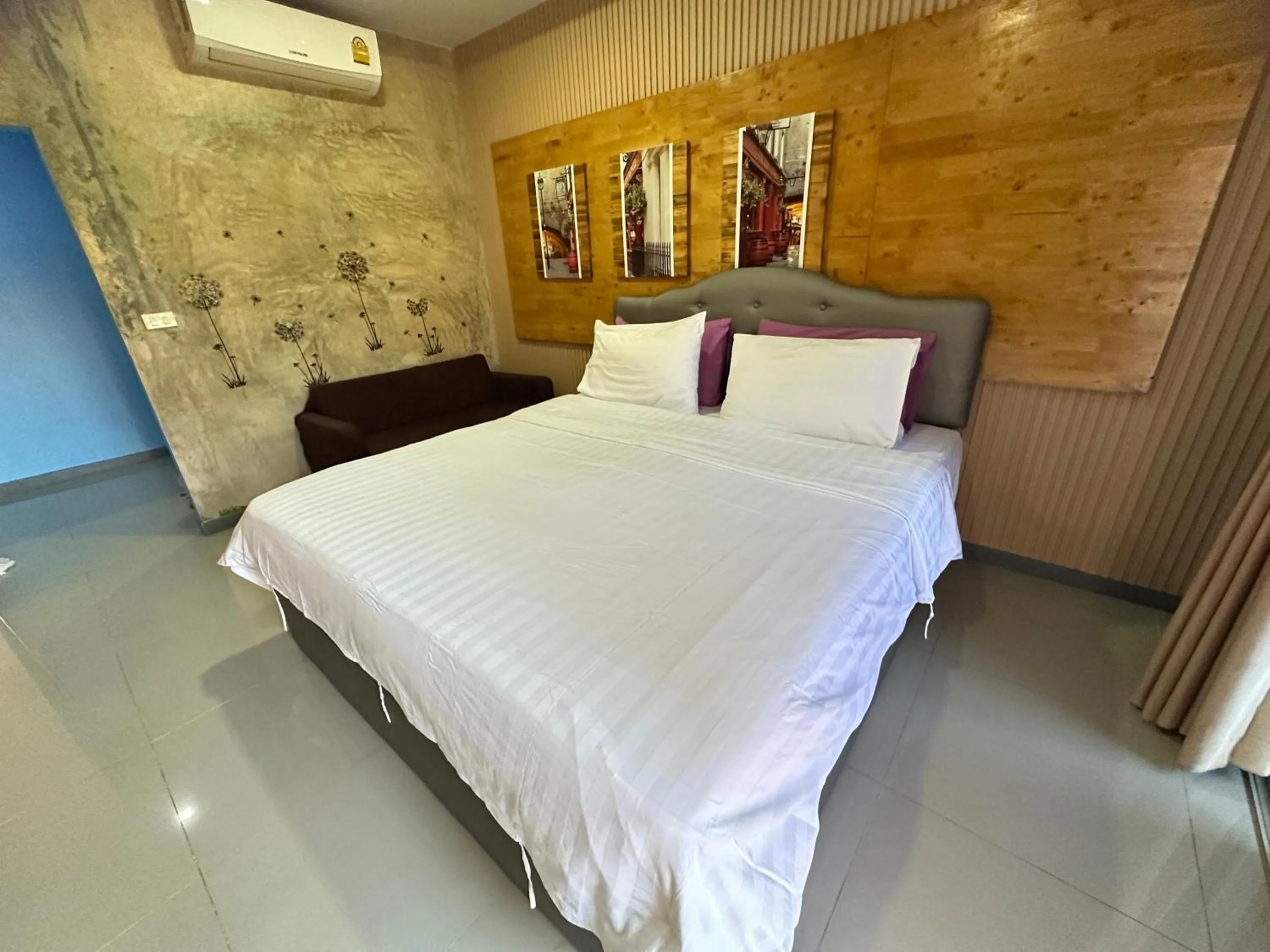 Bedroom, Bed in Jingle Bells Resort