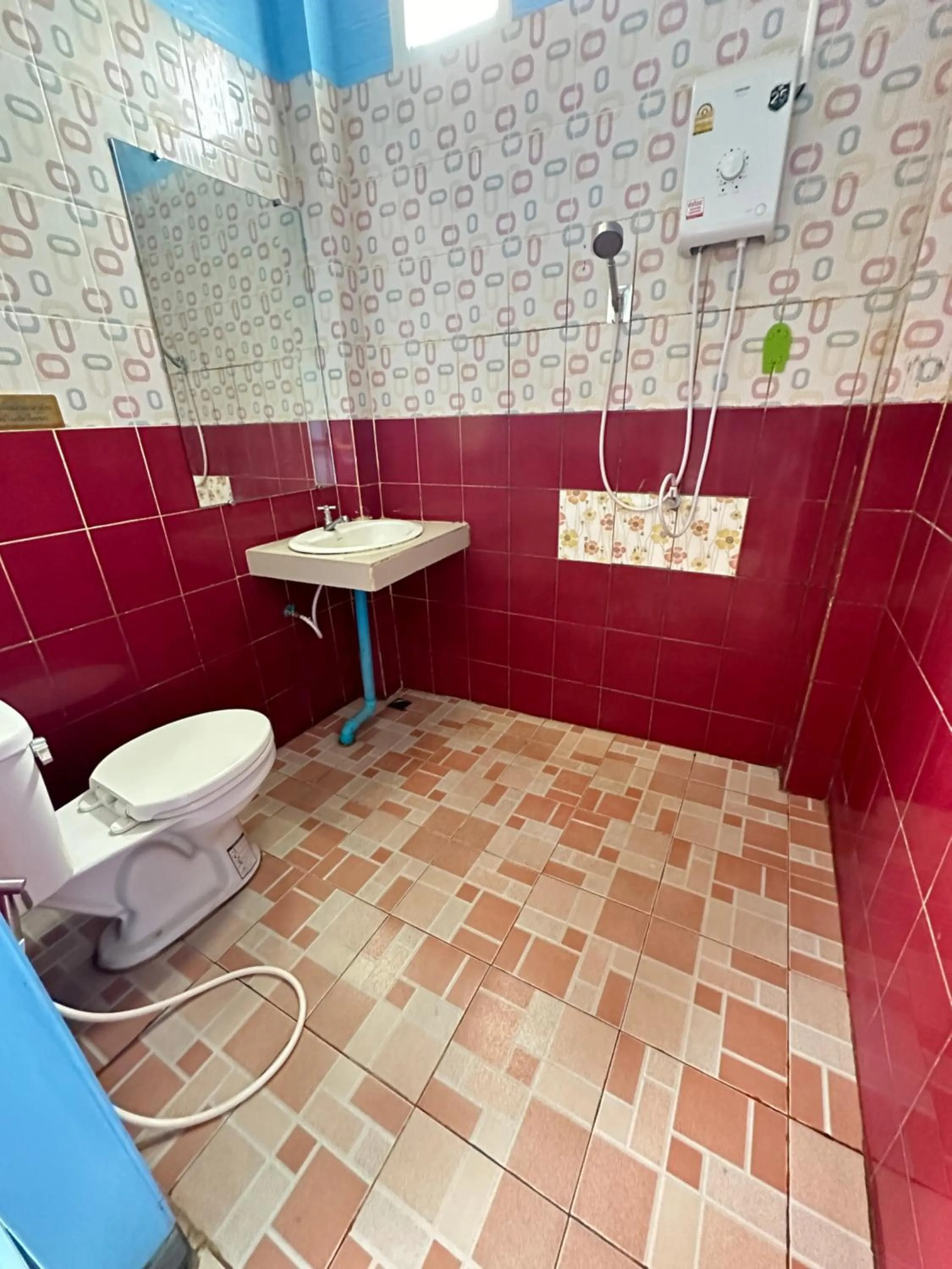 Shower in Jingle Bells Resort