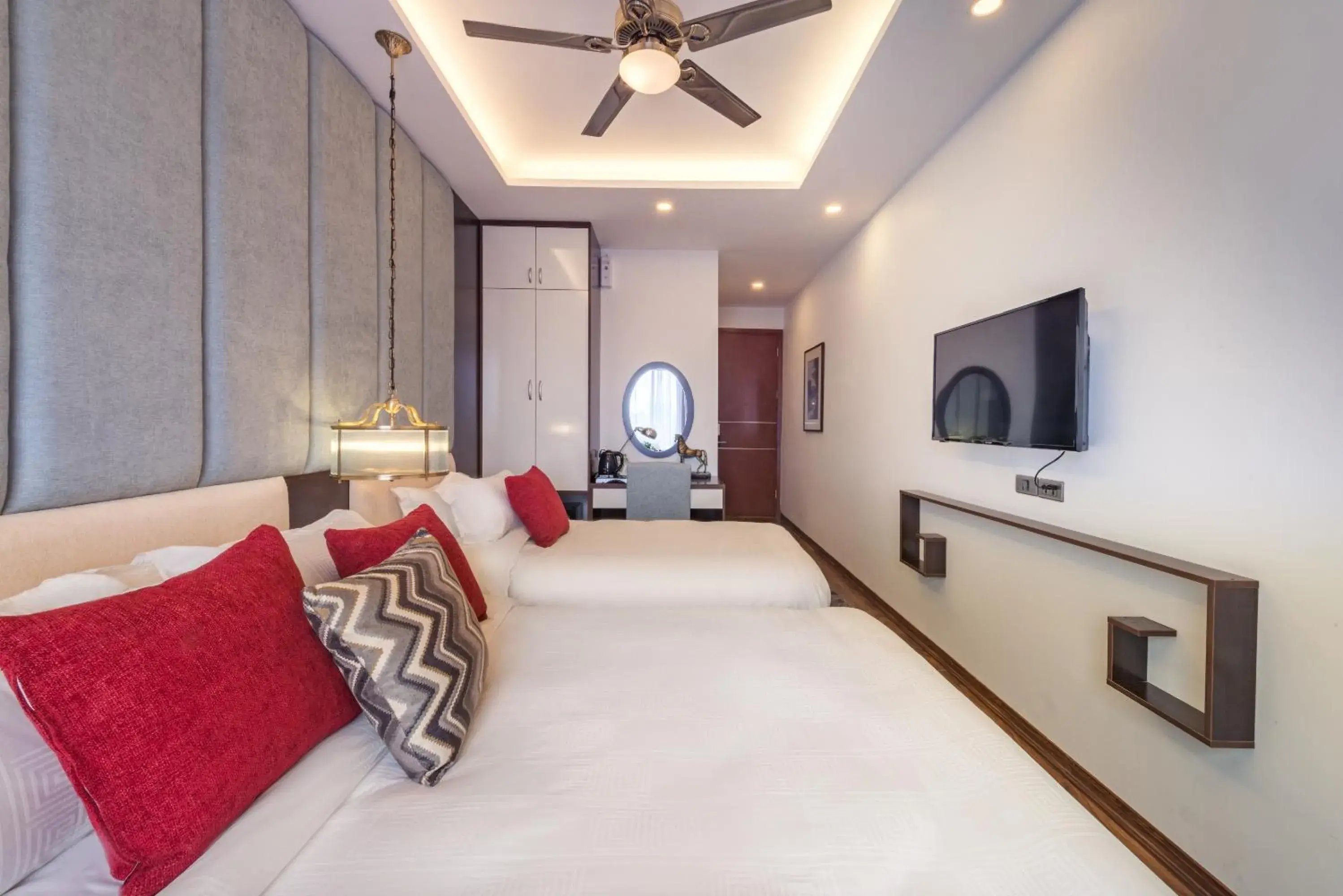 Photo of the whole room, Bed in Splendid Hotel & Spa Photo of the whole room, Bed in Splendid Hotel & Spa