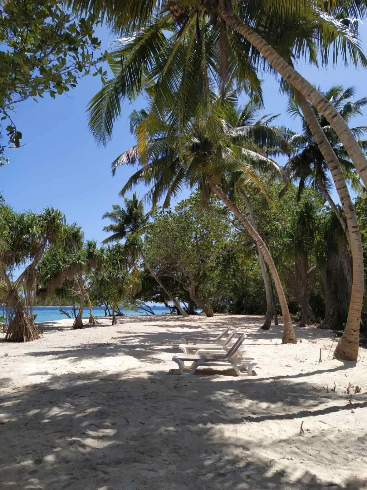 Beach in Acqua Blu Rasdhoo