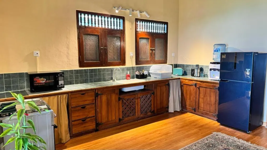 Kitchen or kitchenette in Isle of Thalpe