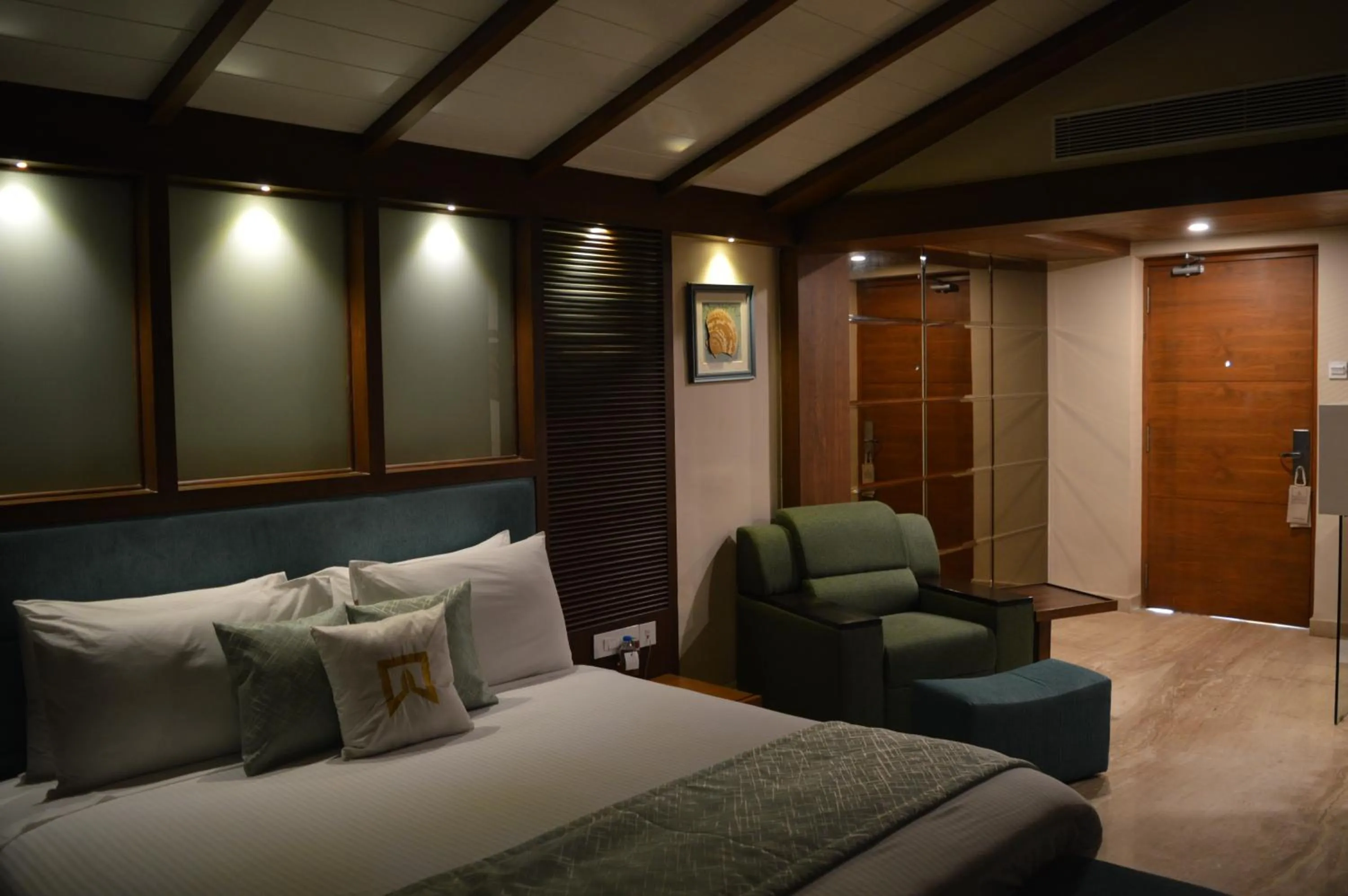 Bed in Welcomhotel by ITC Hotels, Kences Palm Beach, Mamallapuram