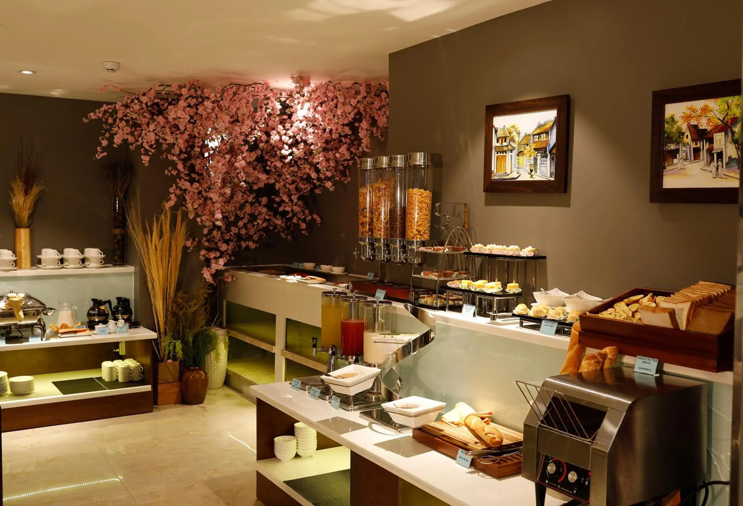 Restaurant/places to eat in Roseland Centa Hotel & Spa Restaurant/places to eat in Roseland Centa Hotel & Spa