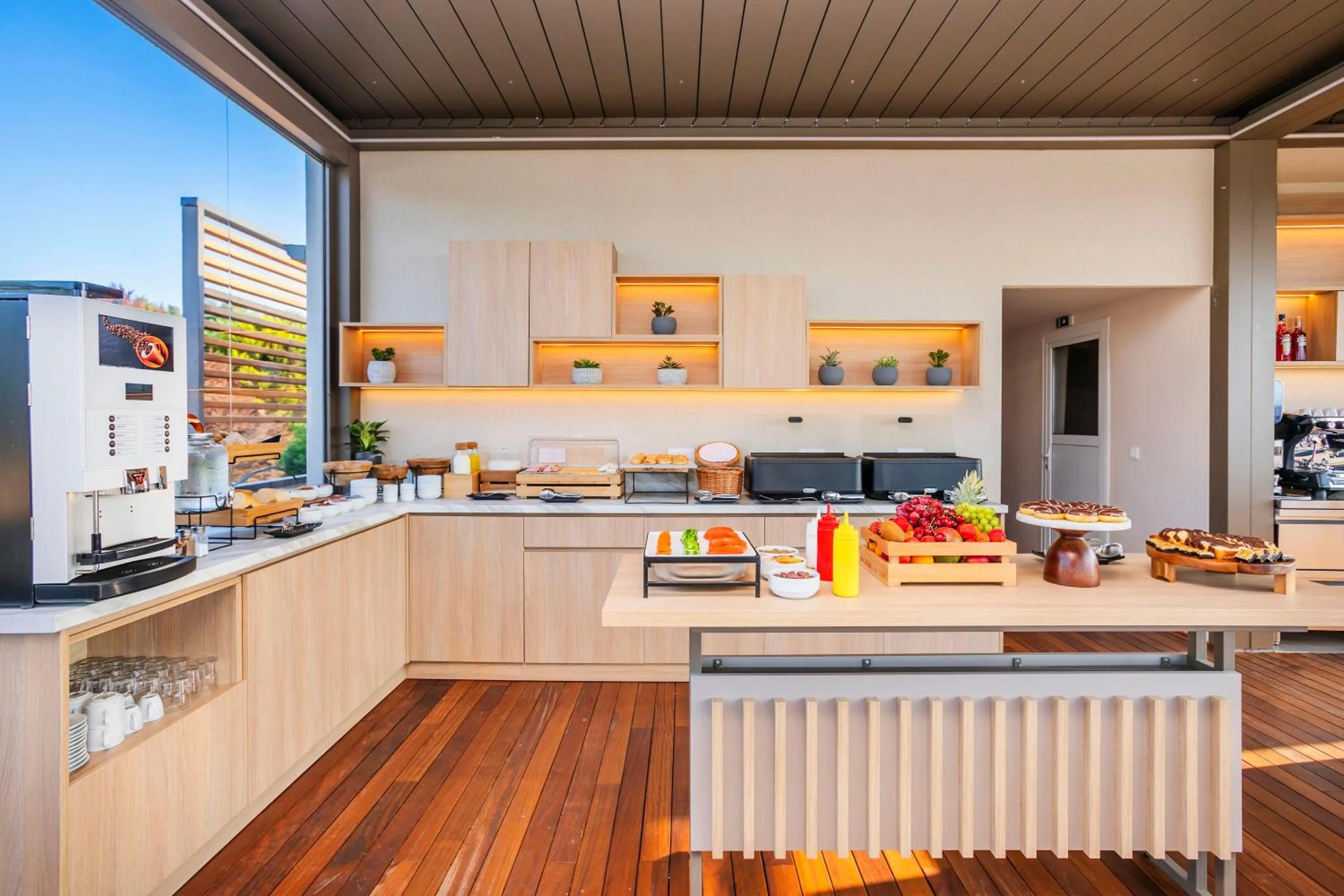 Breakfast in Hotel Vozina