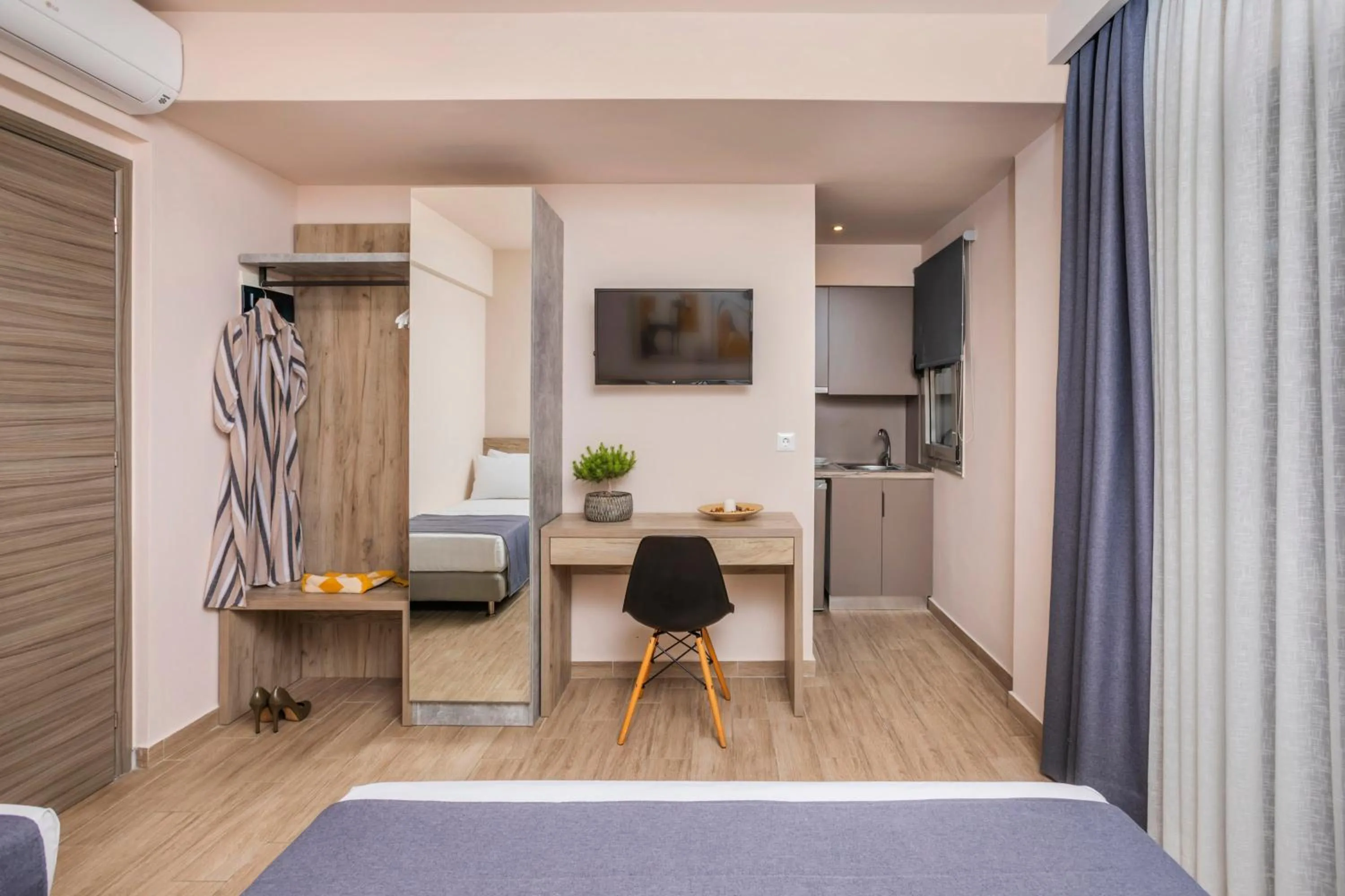 Photo of the whole room, Bed in Hotel Vozina