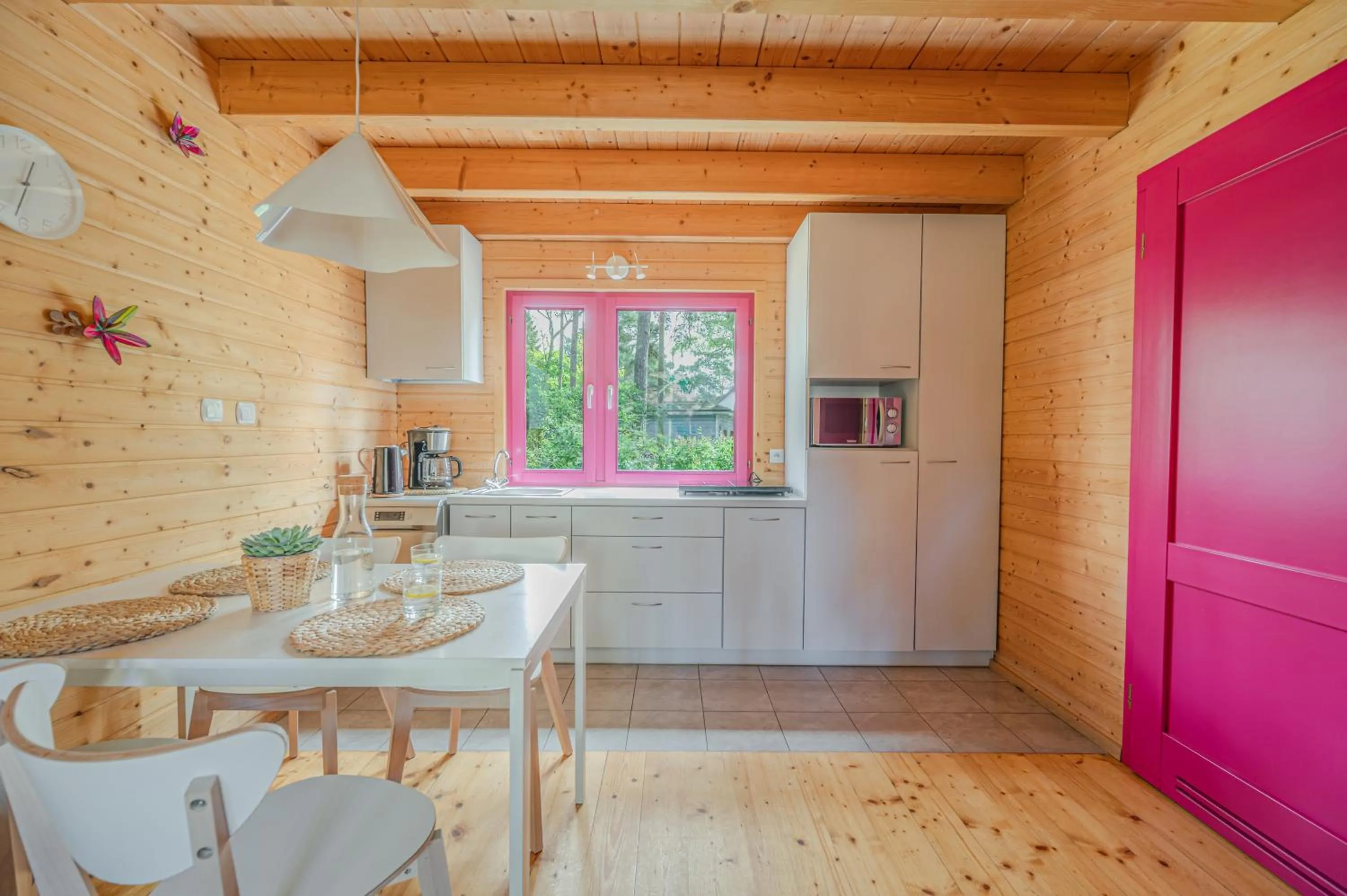 Kitchen or kitchenette in Kolorowe Domki