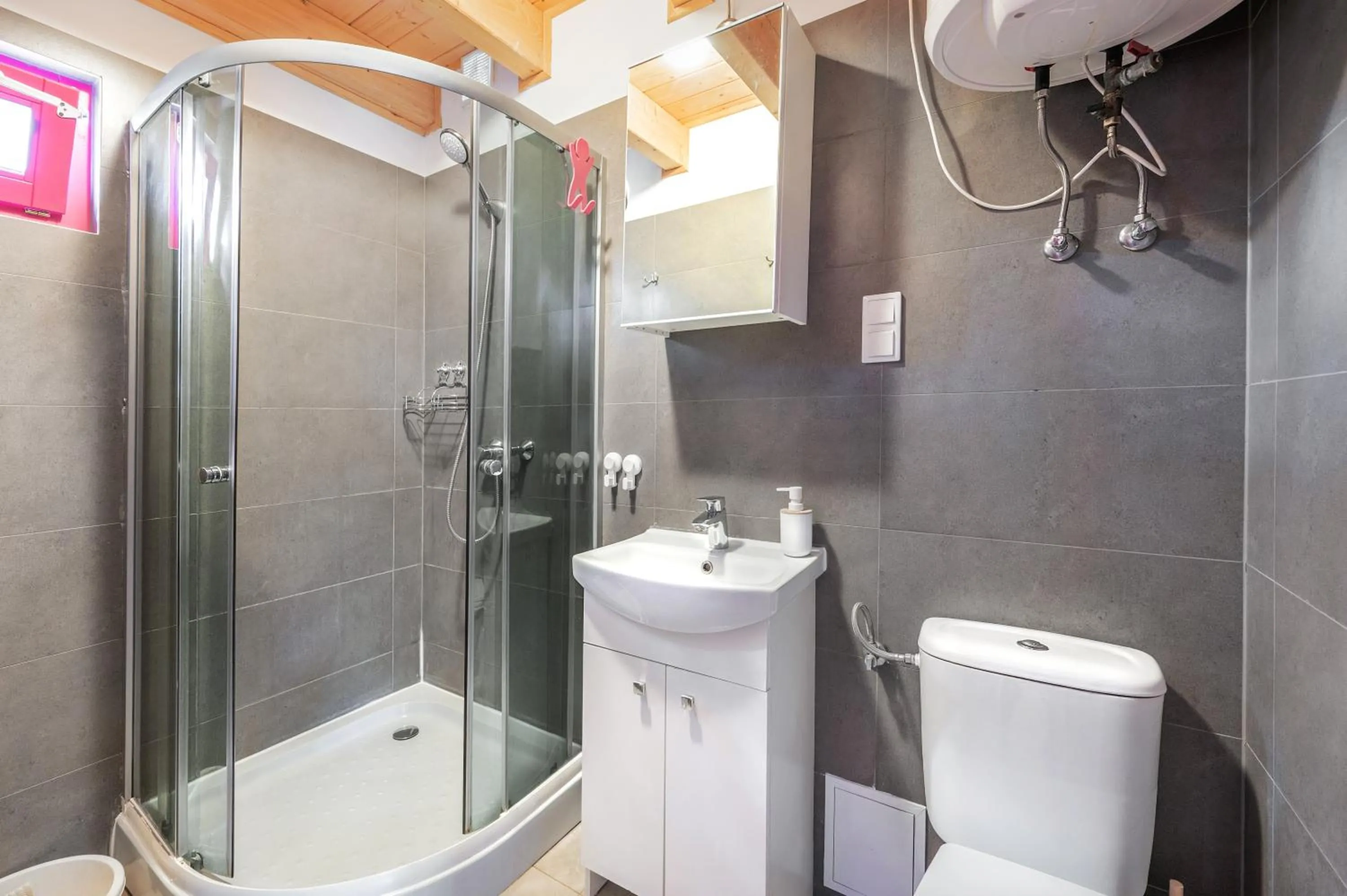 Shower in Kolorowe Domki