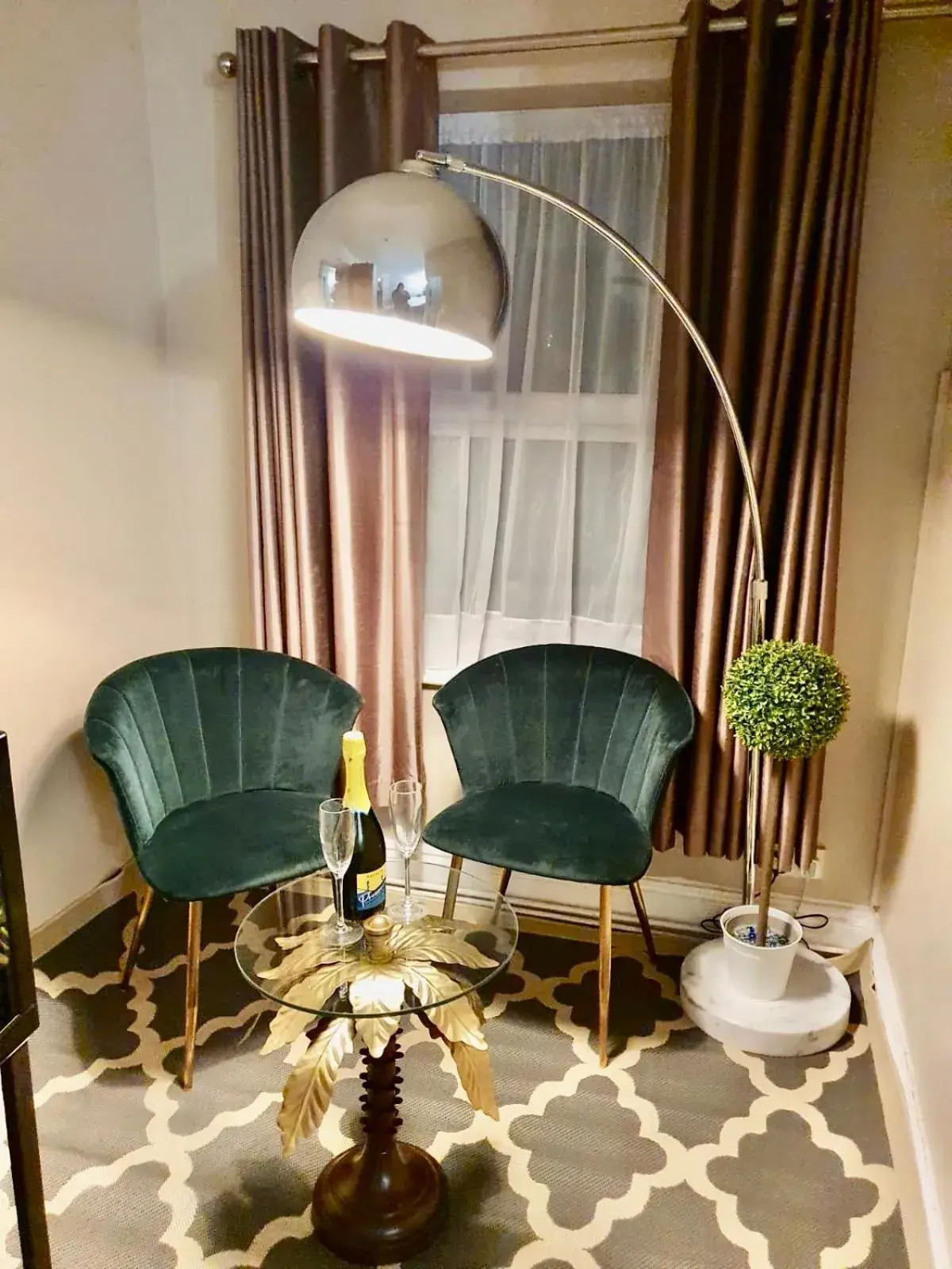 Deluxe Double Room with Bath in Avis Hotel Deluxe Double Room with Bath in Avis Hotel