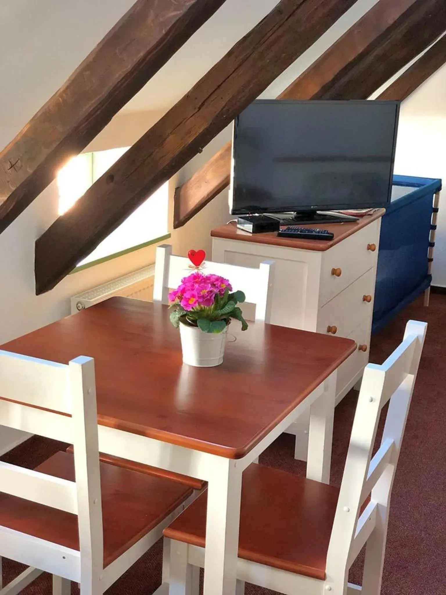 Family Room with Private Bathroom - single occupancy in Kap Café Family Room with Private Bathroom - single occupancy in Kap Café