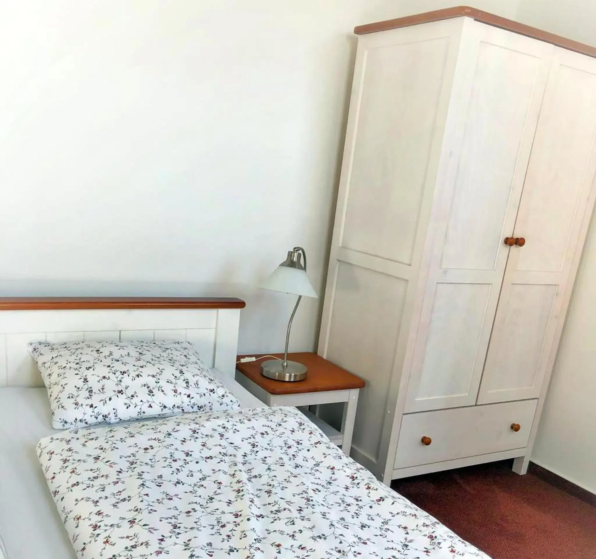 Double Room with Private Bathroom - single occupancy in Kap Café Double Room with Private Bathroom - single occupancy in Kap Café