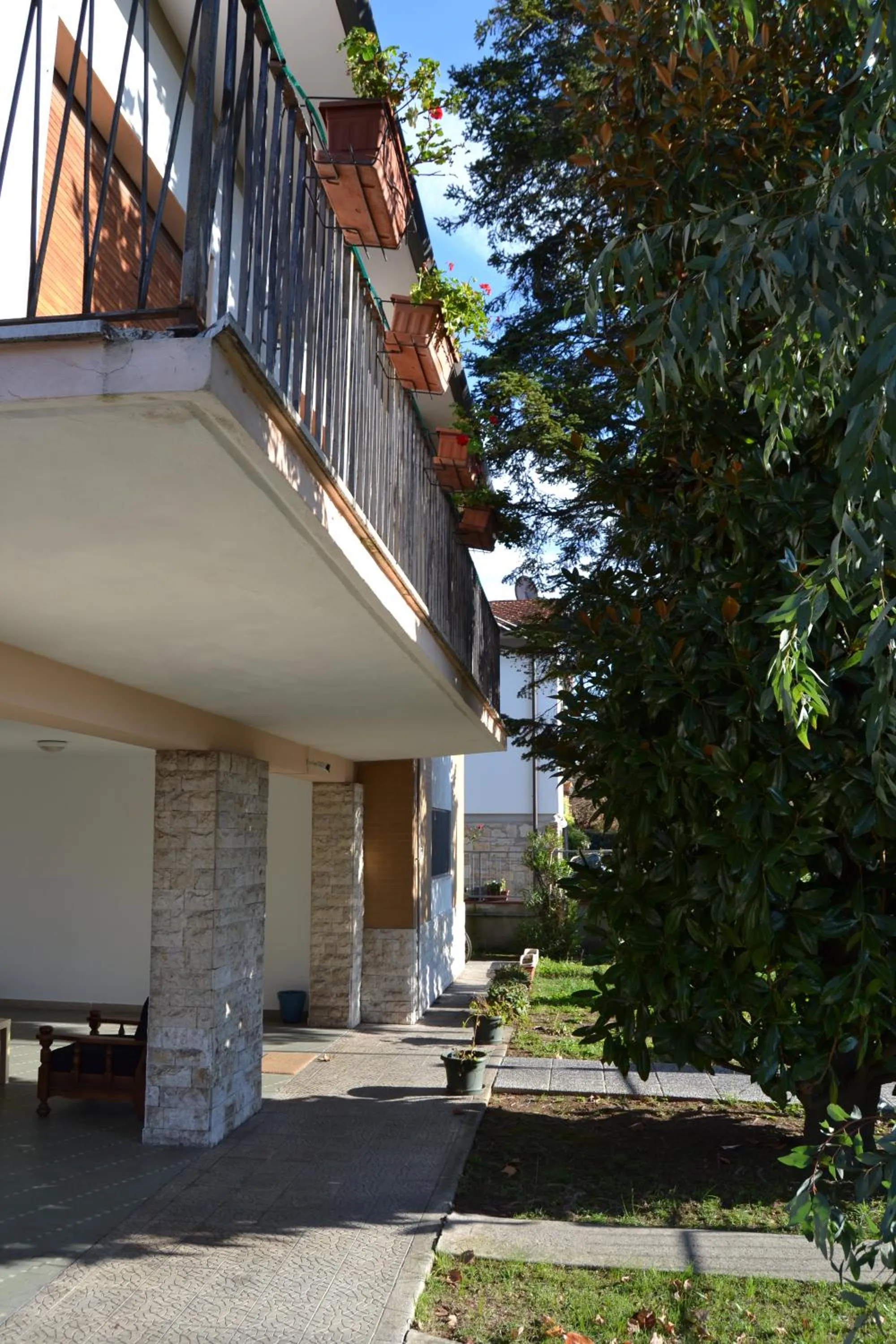 Facade/entrance in My Way