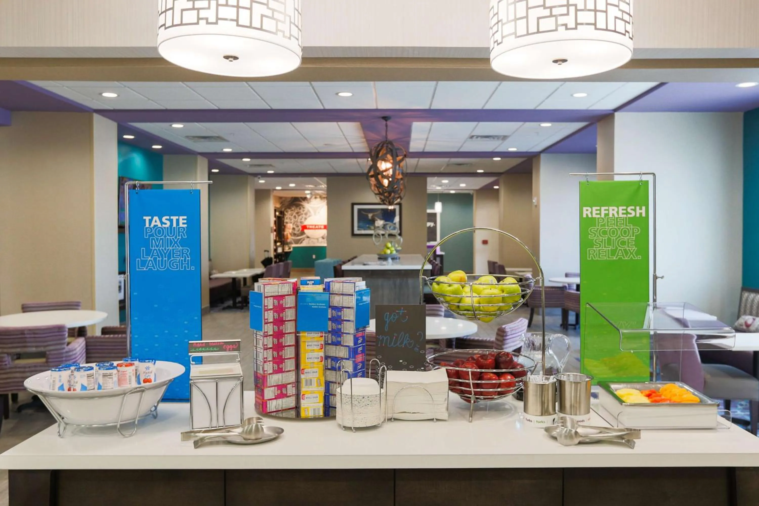 Dining area in Hampton Inn El Reno Ok