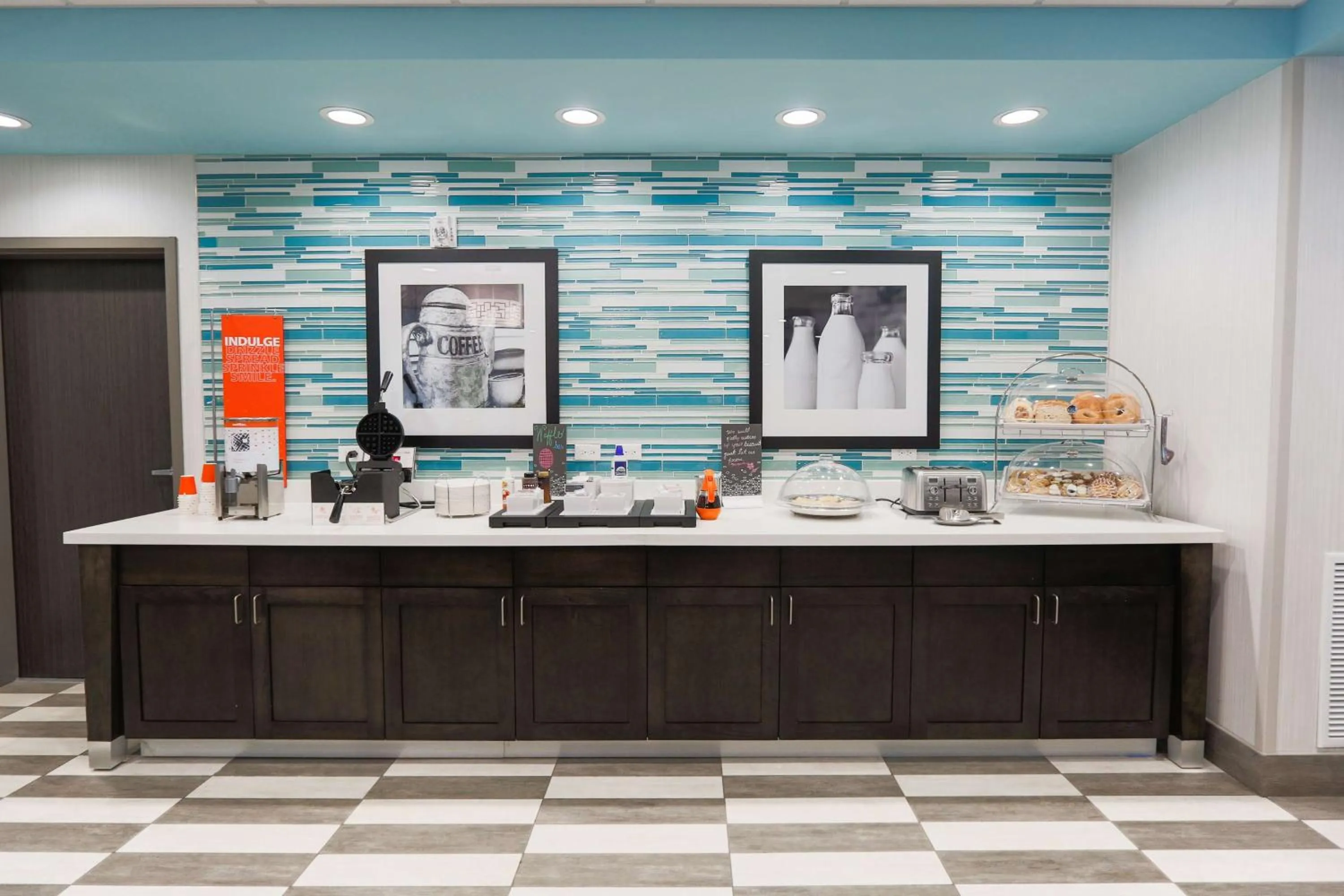 Dining area in Hampton Inn El Reno Ok