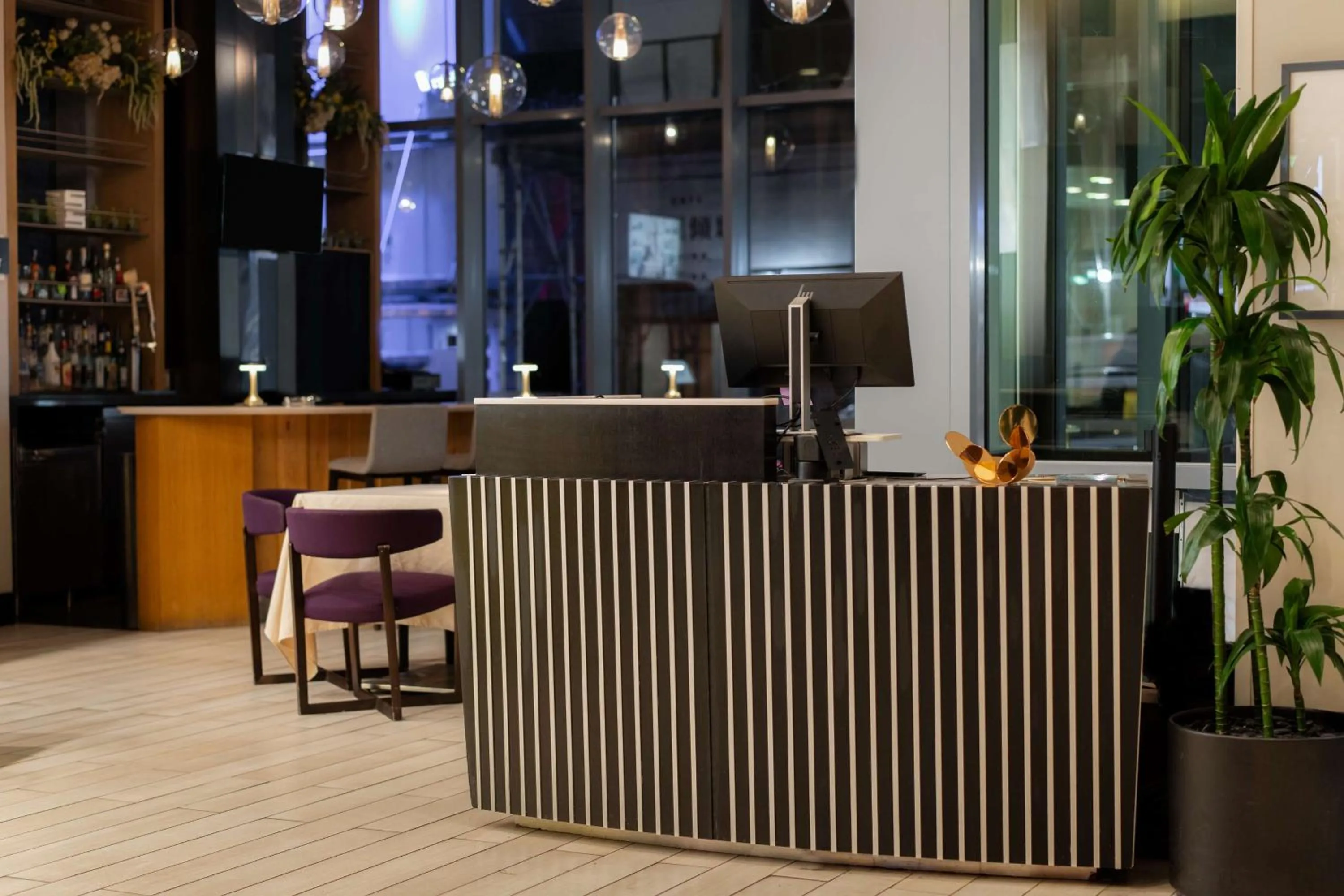 Lobby or reception in Embassy Suites By Hilton New York Manhattan Times Square