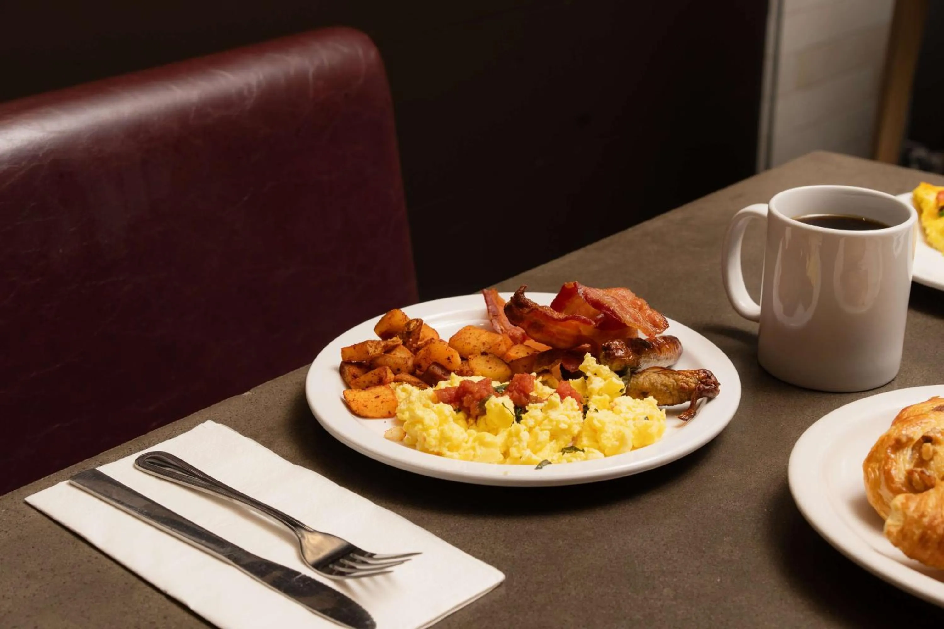 Breakfast in Embassy Suites By Hilton New York Manhattan Times Square