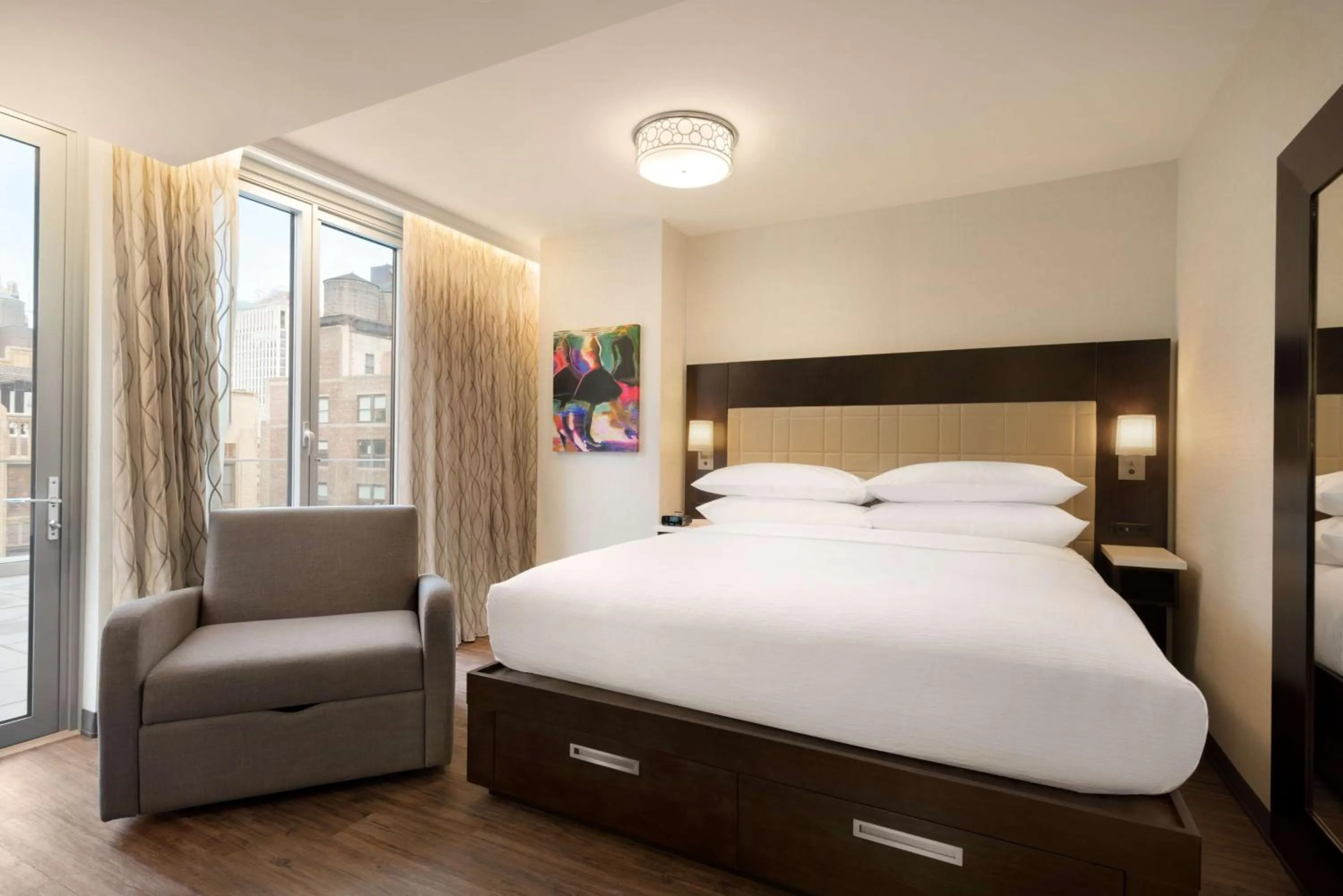 Bed in Embassy Suites By Hilton New York Manhattan Times Square