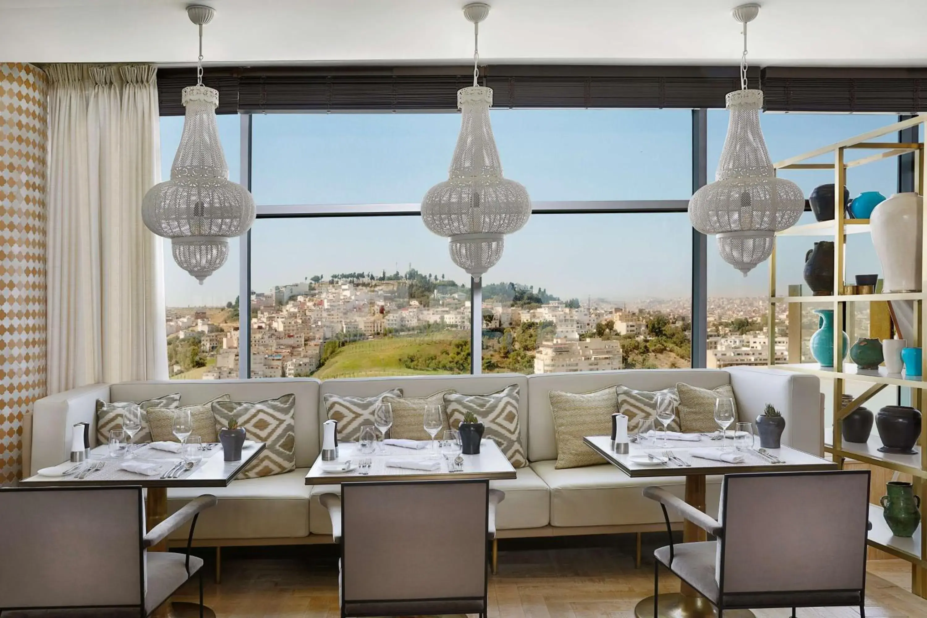 Restaurant/places to eat in Hilton Tanger City Center Restaurant/places to eat in Hilton Tanger City Center