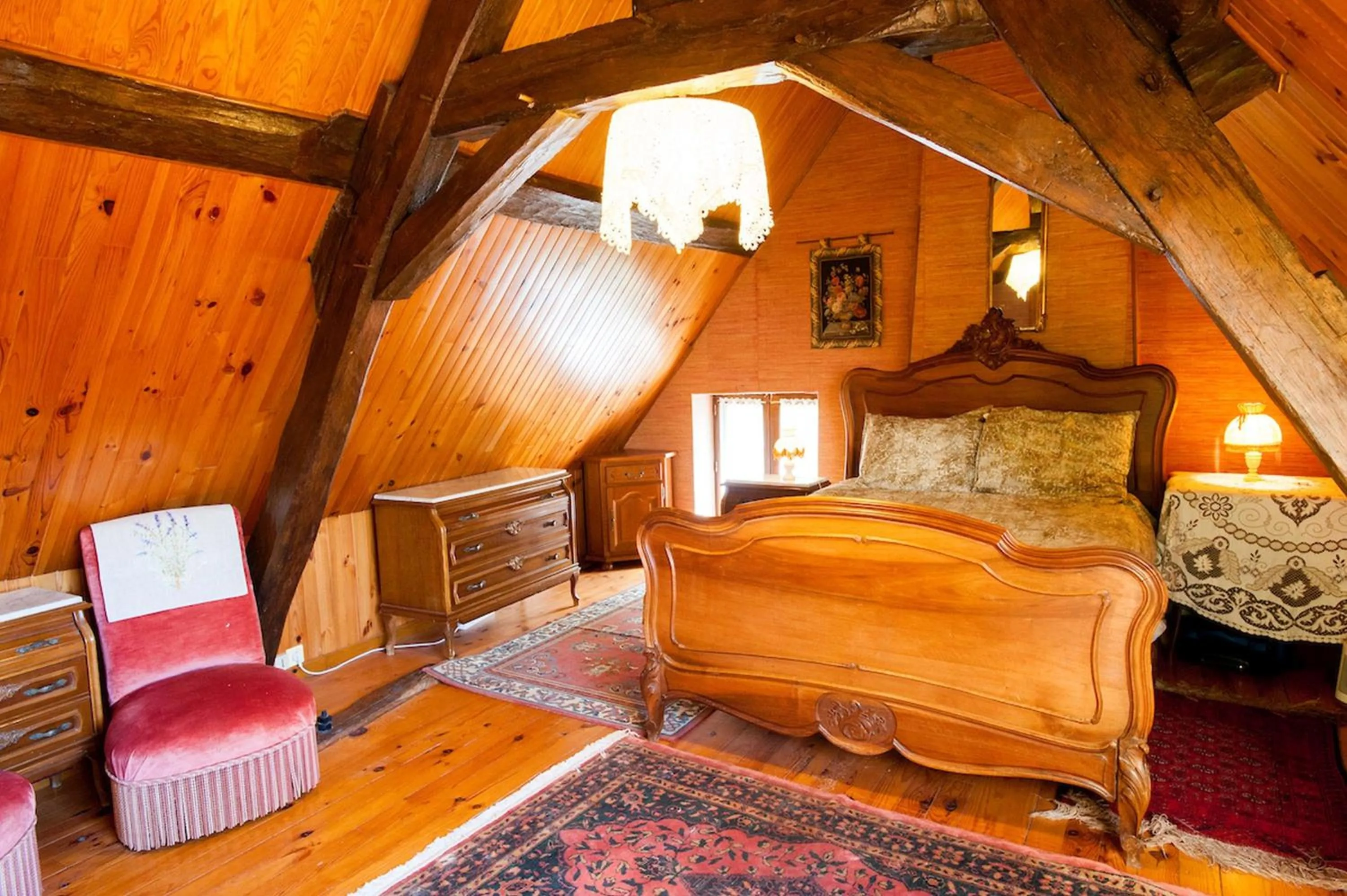 Bedroom in Songbird Sanctuary