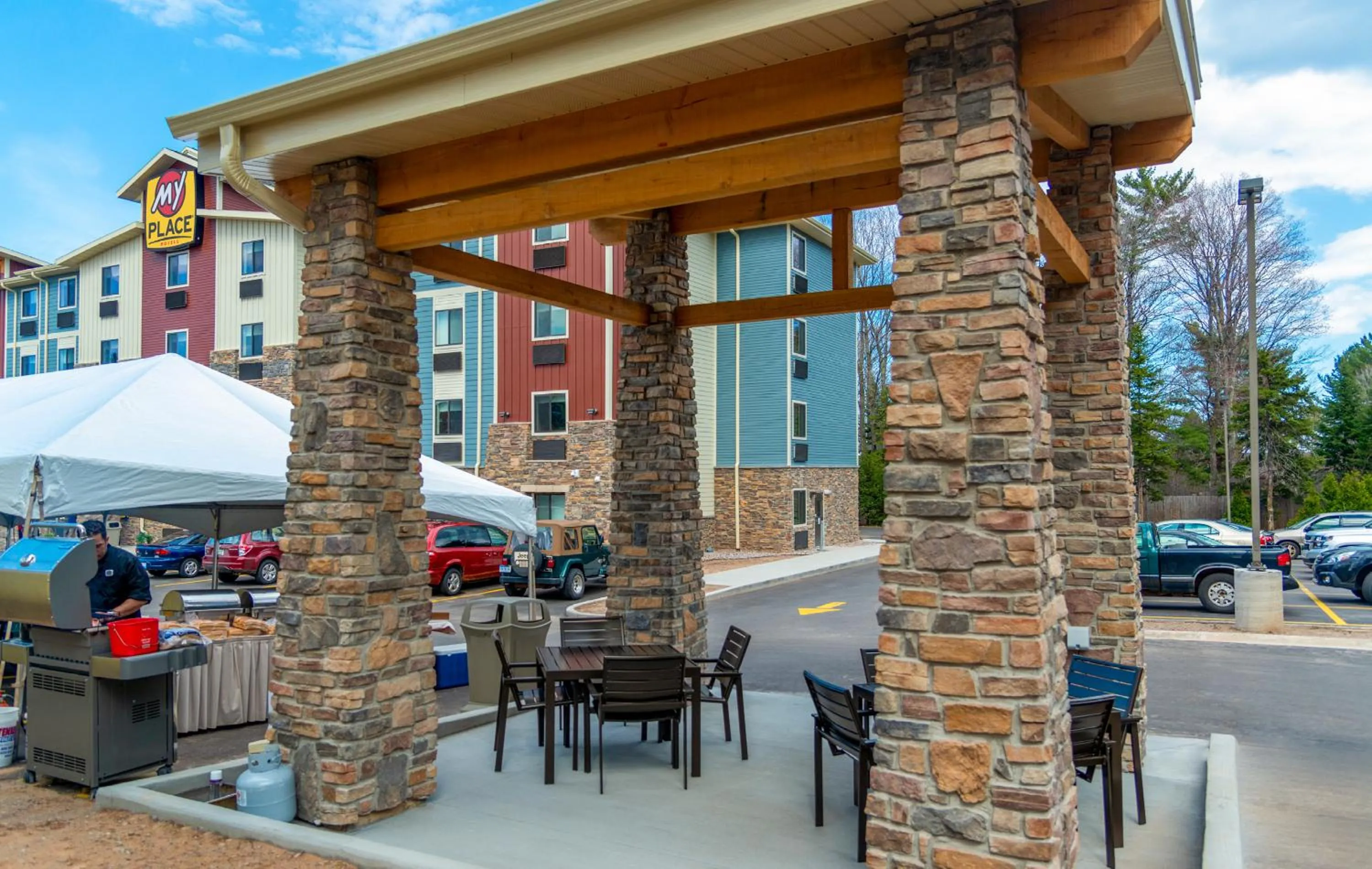 BBQ facilities in My Place Hotel-Marquette, MI