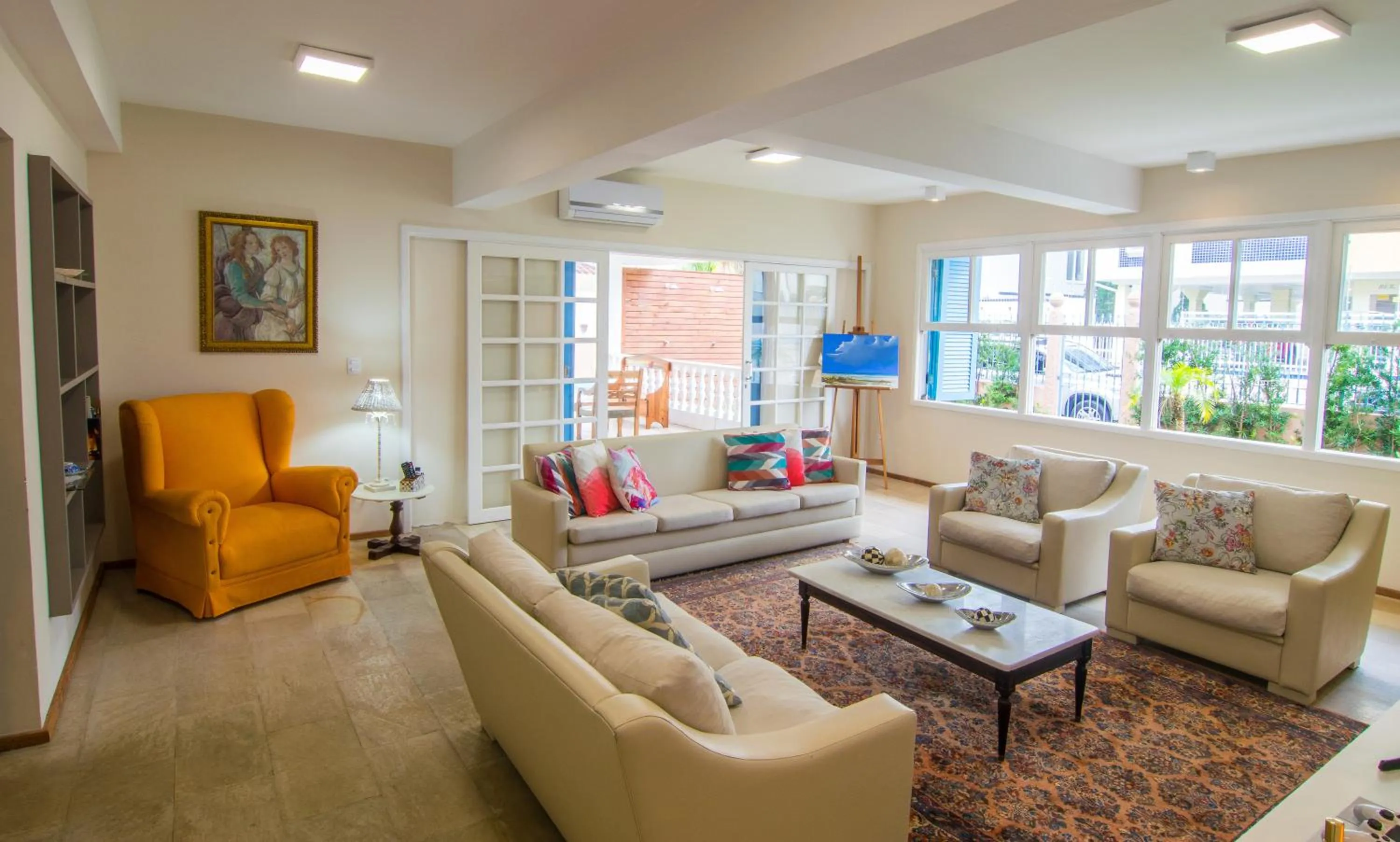 Communal lounge/ TV room in Hospedaria Conceitual