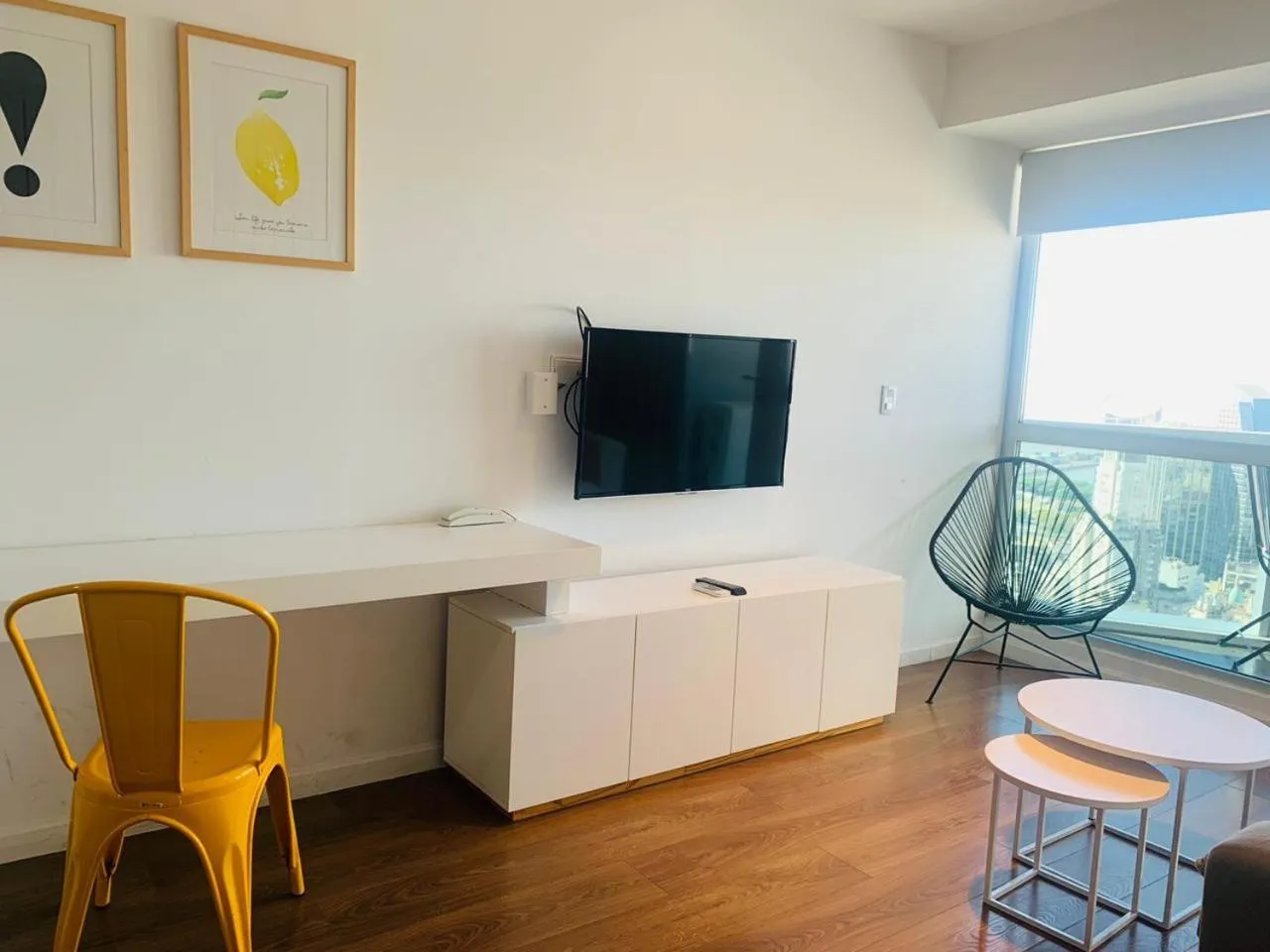 Living room in Top Rentals Downtown