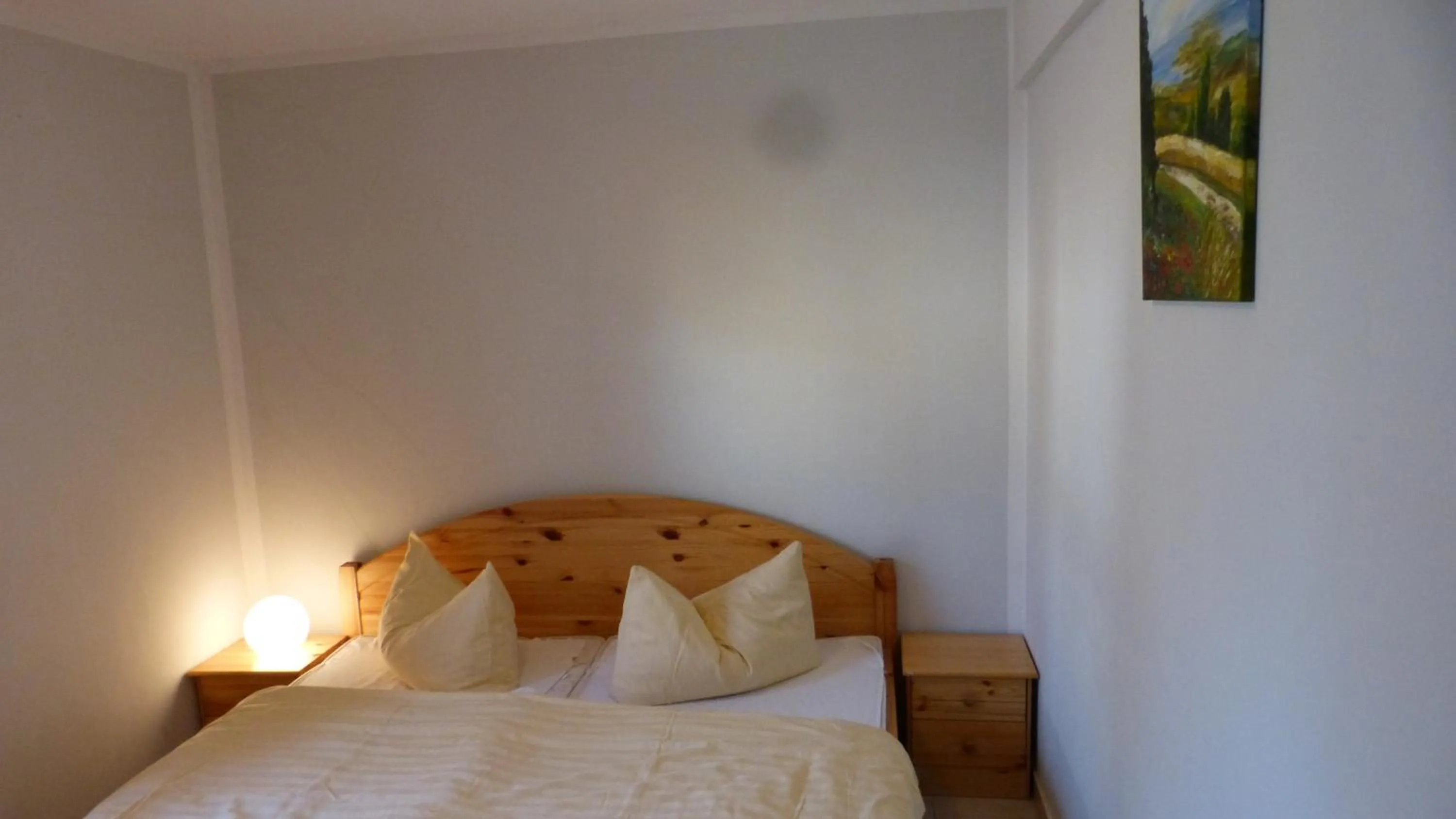 Bedroom, Bed in Bernstein Appartements