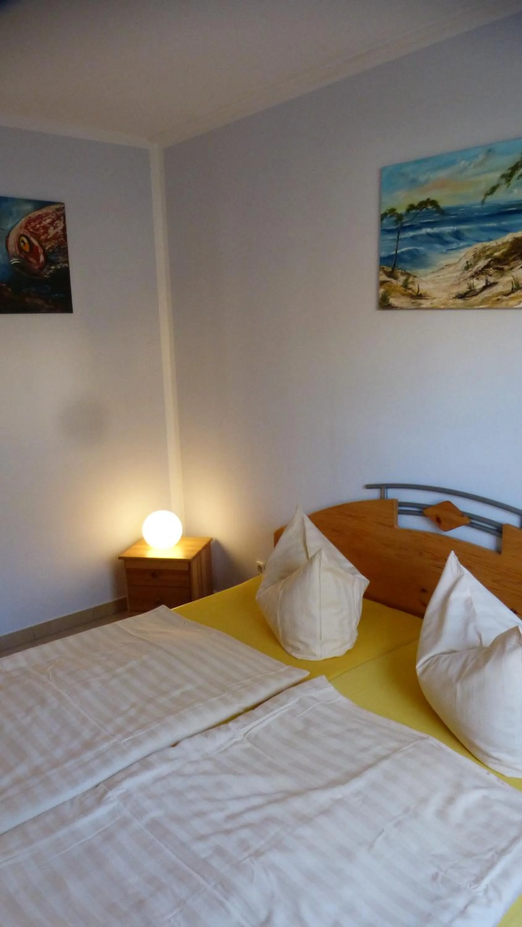 Bedroom, Bed in Bernstein Appartements