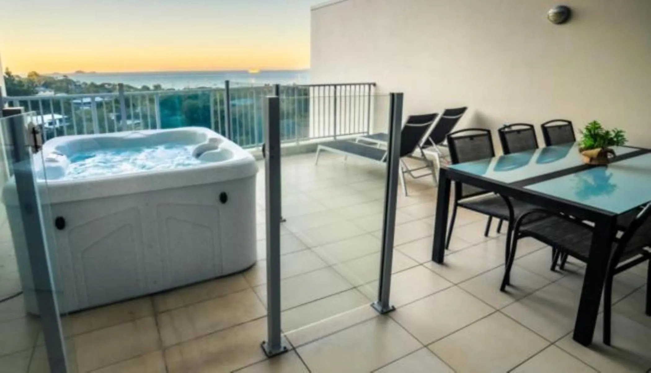 Hot Tub in Azure Sea Whitsunday Resort